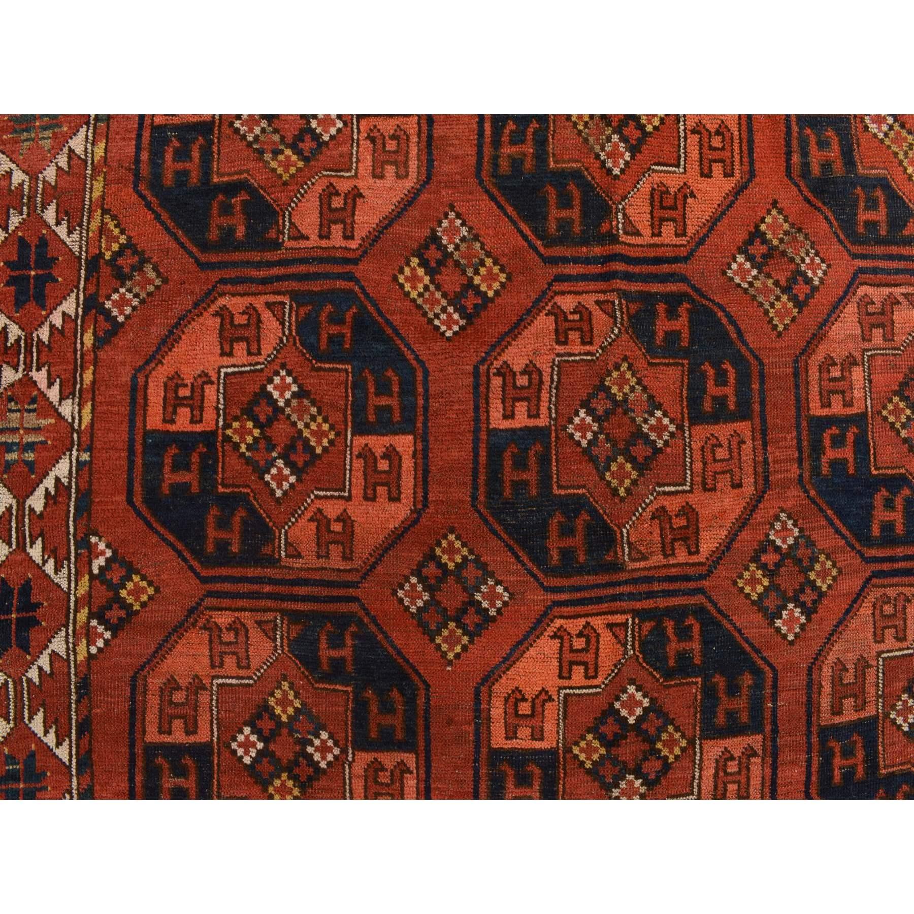 Tapis rouge ancien afghan Ersari à pieds d'éléphants noué à la main Excellent état - En vente à Carlstadt, NJ