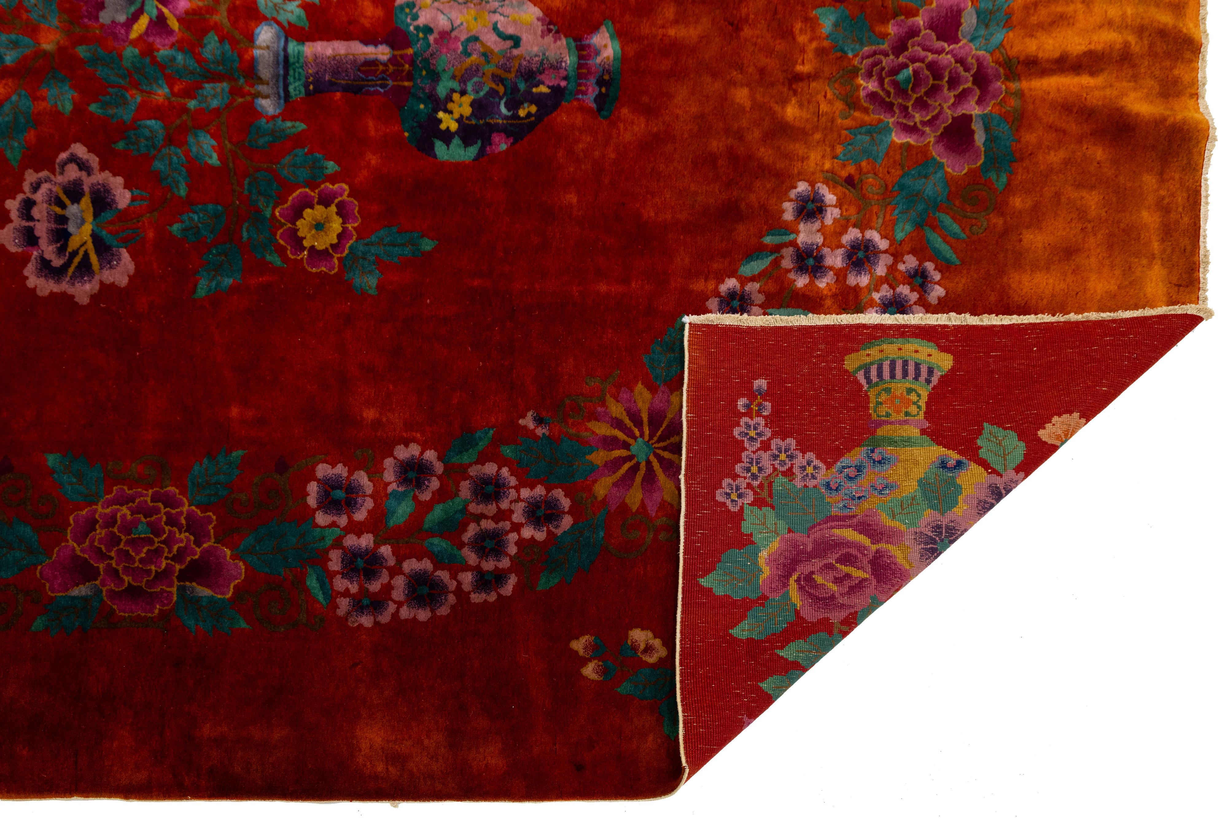 Art déco Tapis rouge Art Déco chinois fait à la main à motif floral en vente