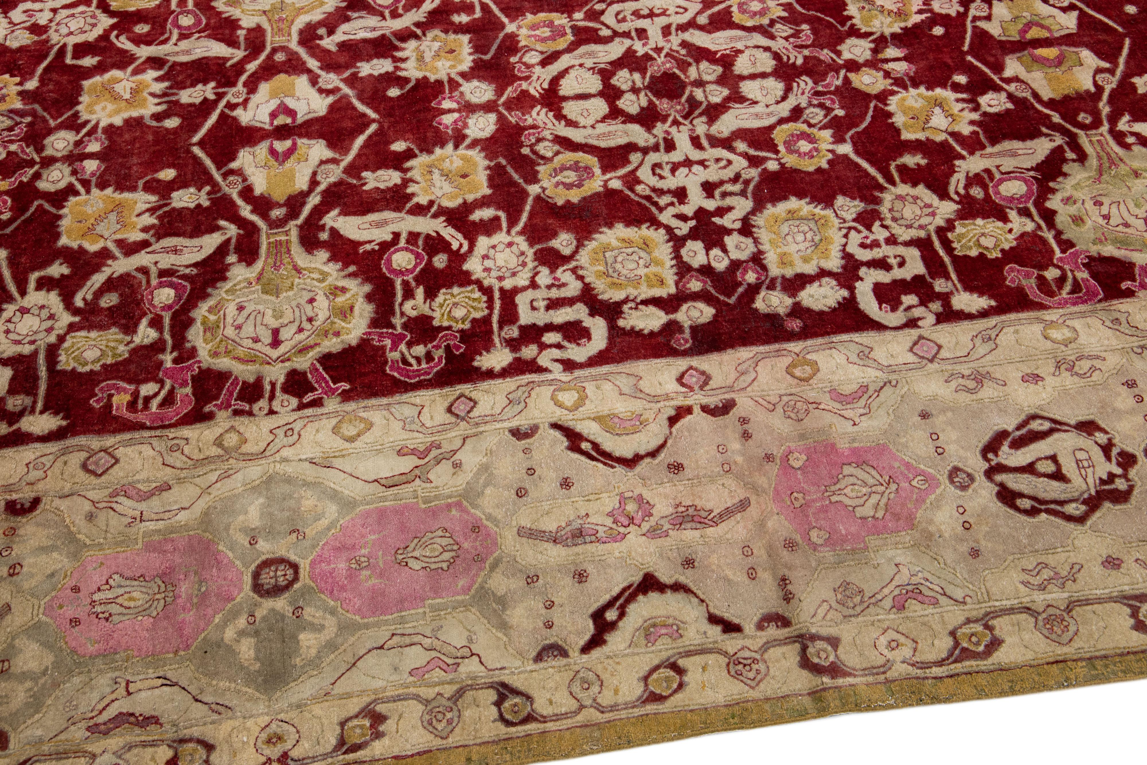 20ième siècle Tapis en laine rouge antique indien Agra fait à la main à motifs allover en vente