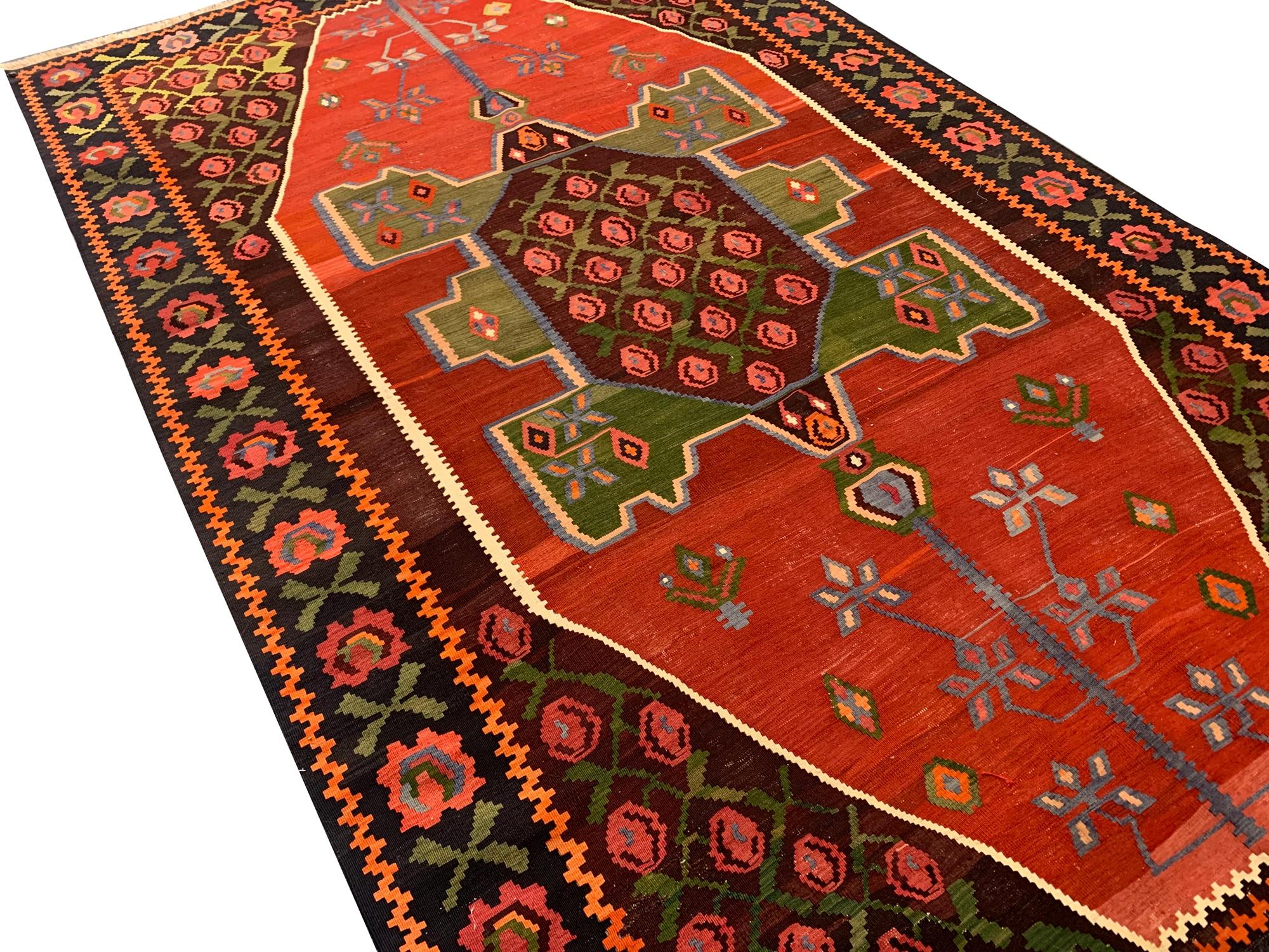 Early 20th Century Red Antique Kilim Rug Caucasian Karabagh Flatweave Wool Rug For Sale