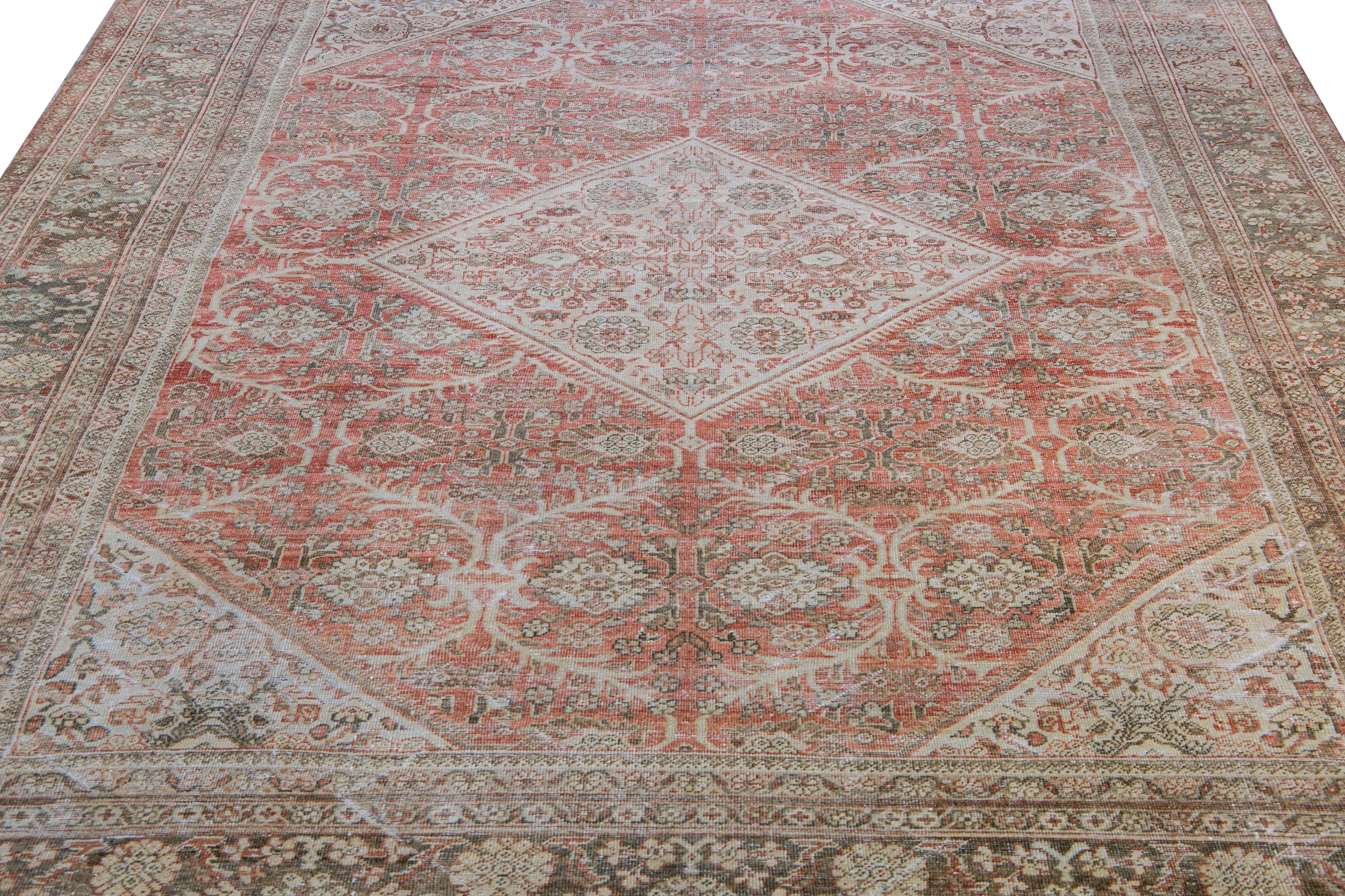 Alfombra de lana roja con diseño de medallón hecho a mano Antique Mahal Islámico en venta