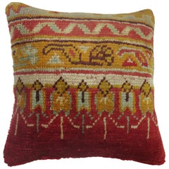 Rotes antikes Oushak-Teppich Kissen
