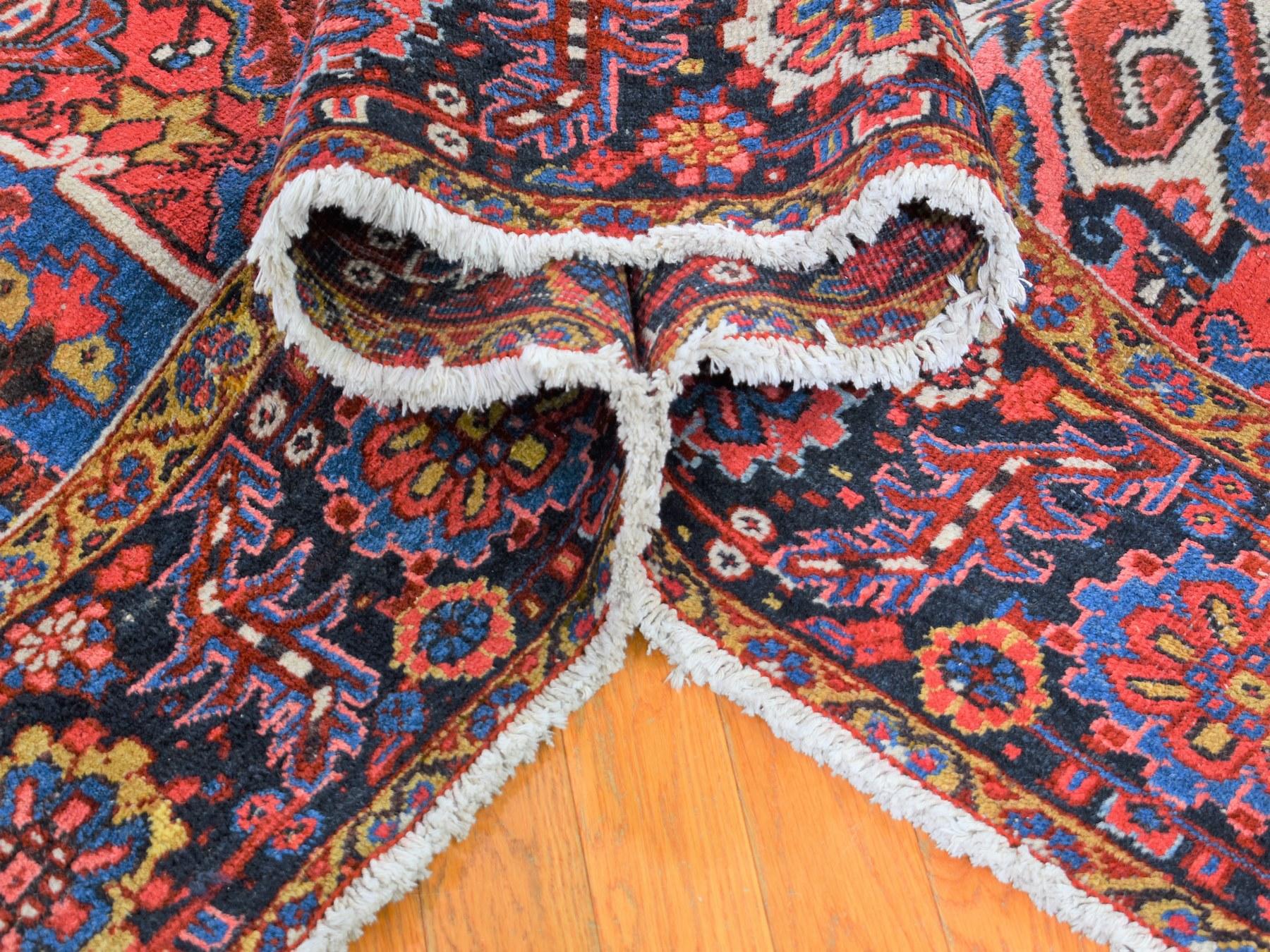 Red Antique Persian Heriz circa 1920, Good Condition Clean Hand Knotted  In Good Condition In Carlstadt, NJ