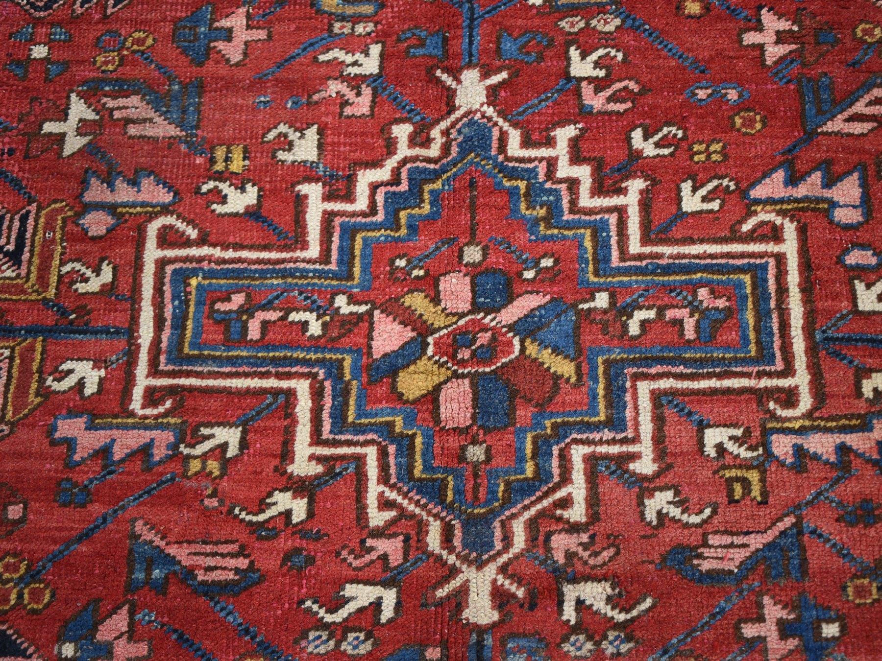Mid-20th Century Red Antique Persian Heriz Clean Pure Wool Hand Knotted Oriental Rug, 7'9