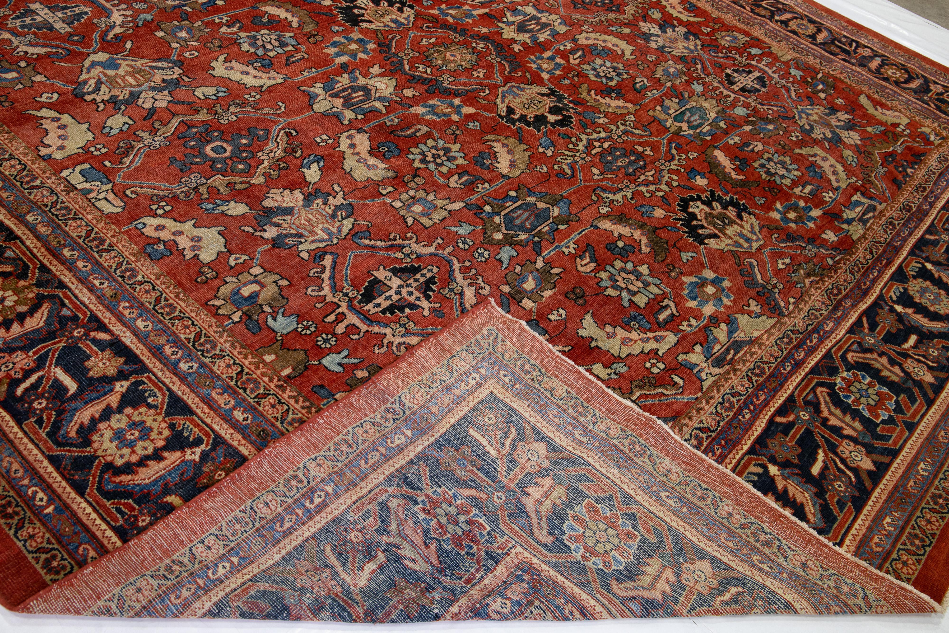 Roter antiker persischer Mahal handgefertigter geblümter Wollteppich in Übergröße (Islamisch) im Angebot