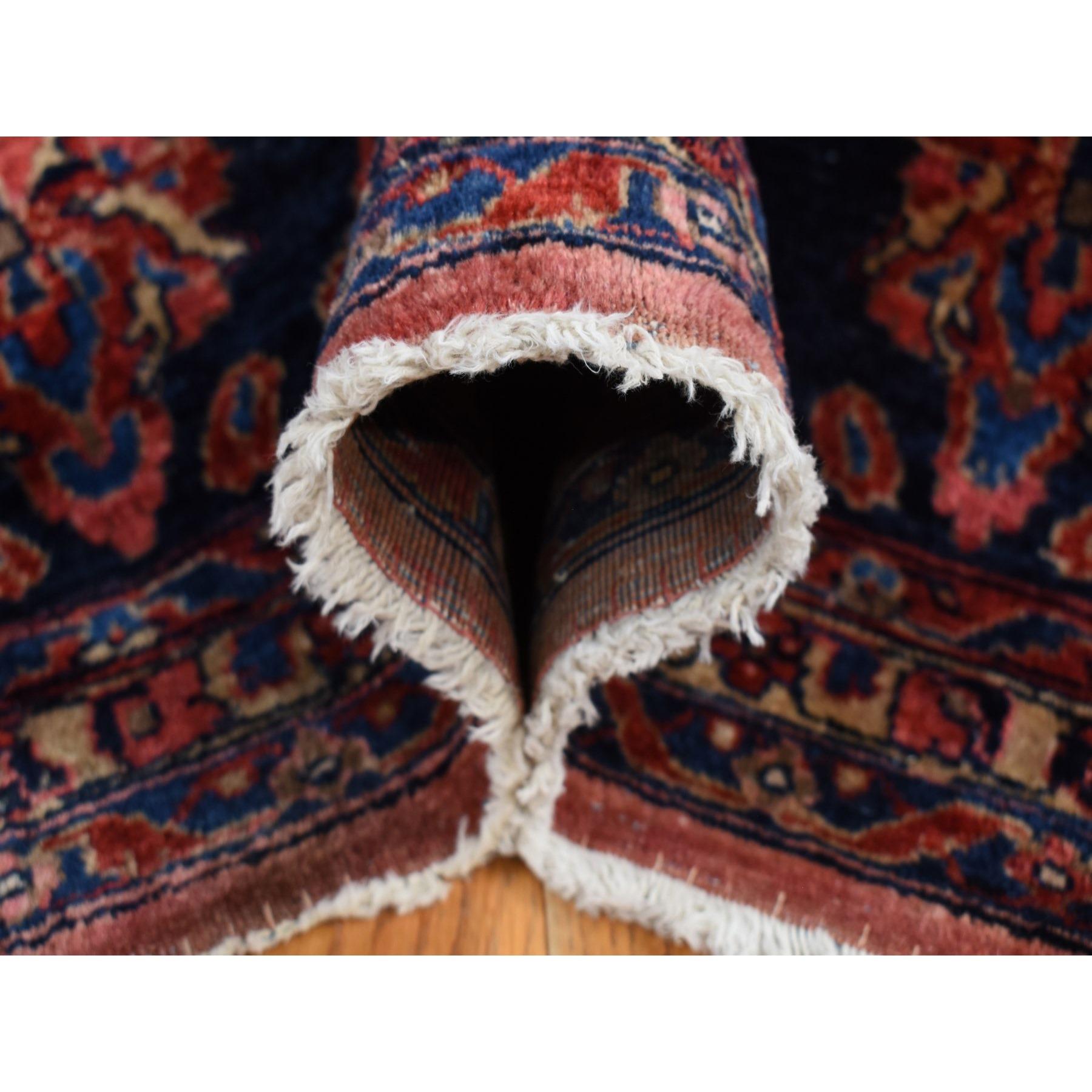 Handgeknüpfter übergroßer antiker persischer Sarouk-Teppich aus reiner Wolle in Rot im Zustand „Hervorragend“ im Angebot in Carlstadt, NJ