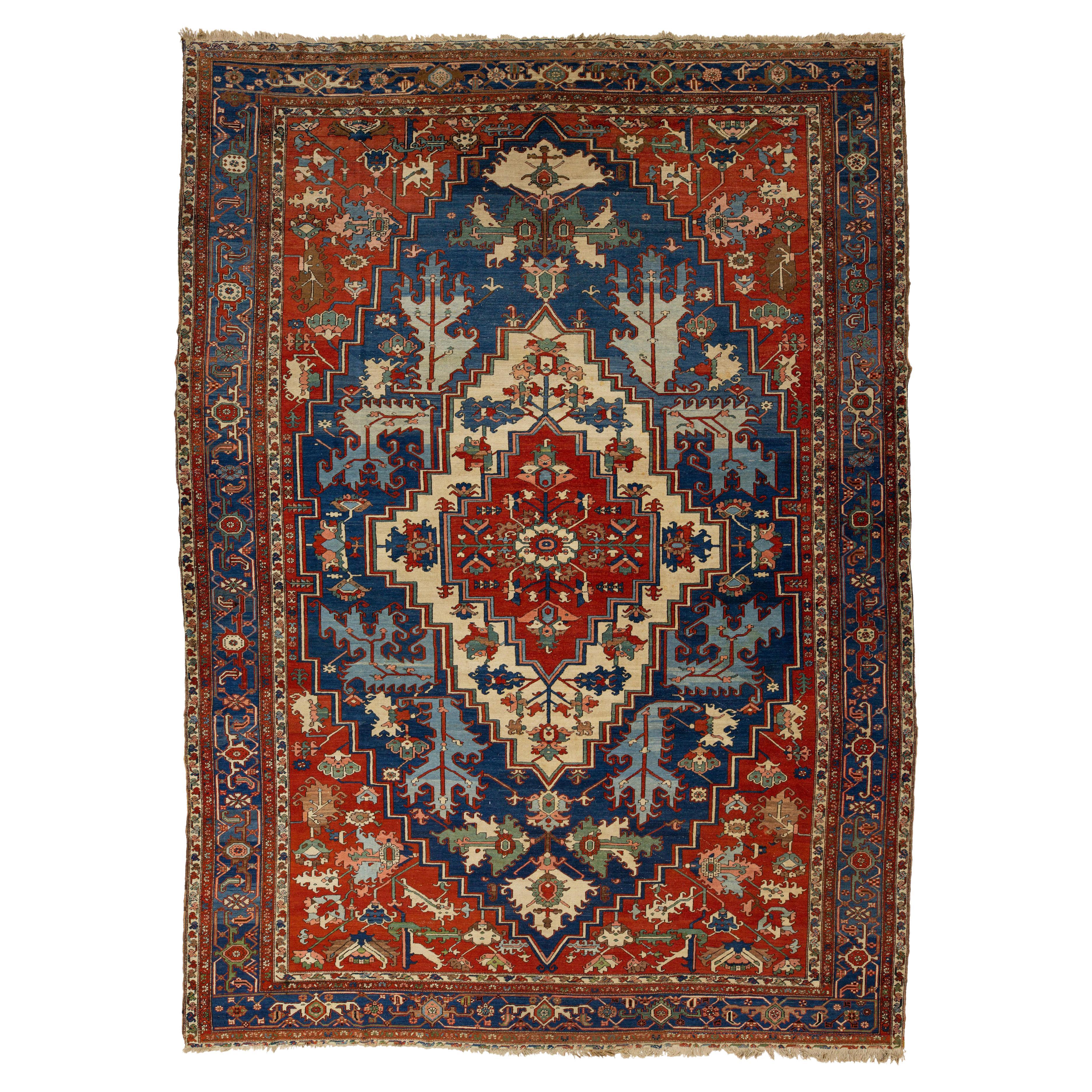 Tapis persan ancien Serapi rouge en laine, fait main, à motifs de médaillons