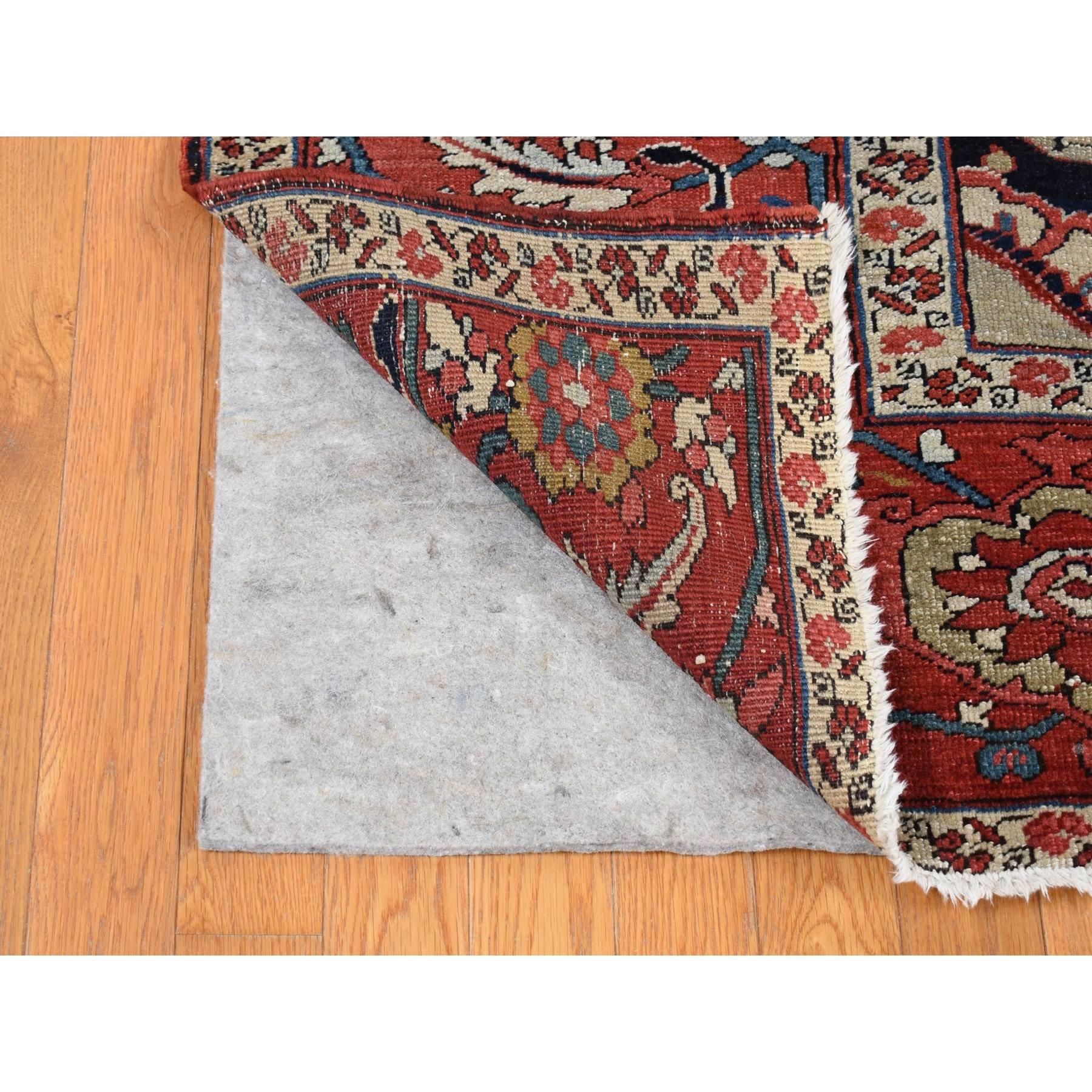Red Antique Persian Serapi Heriz Flower Design Pure Wool Clean Hand Knotted Rug In Good Condition In Carlstadt, NJ