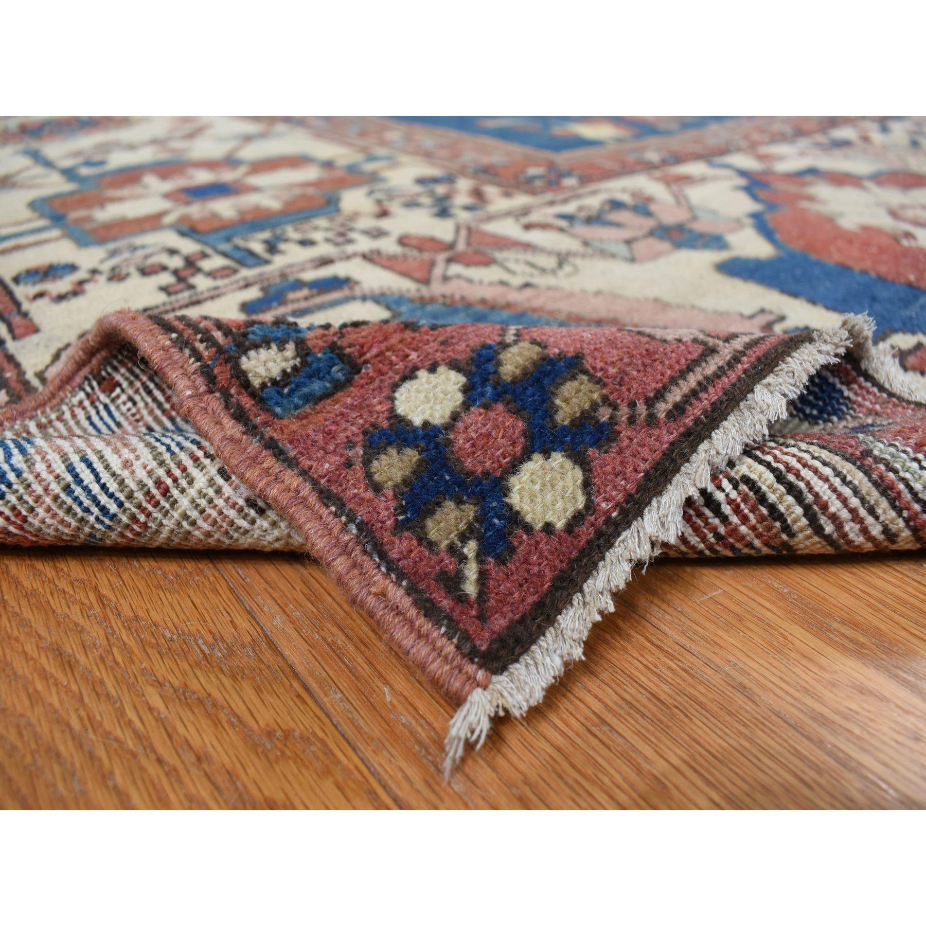 Late 19th Century Red Antique Persian Serapi Heriz Wool Hand Knotted Even Wear Rug 11'3