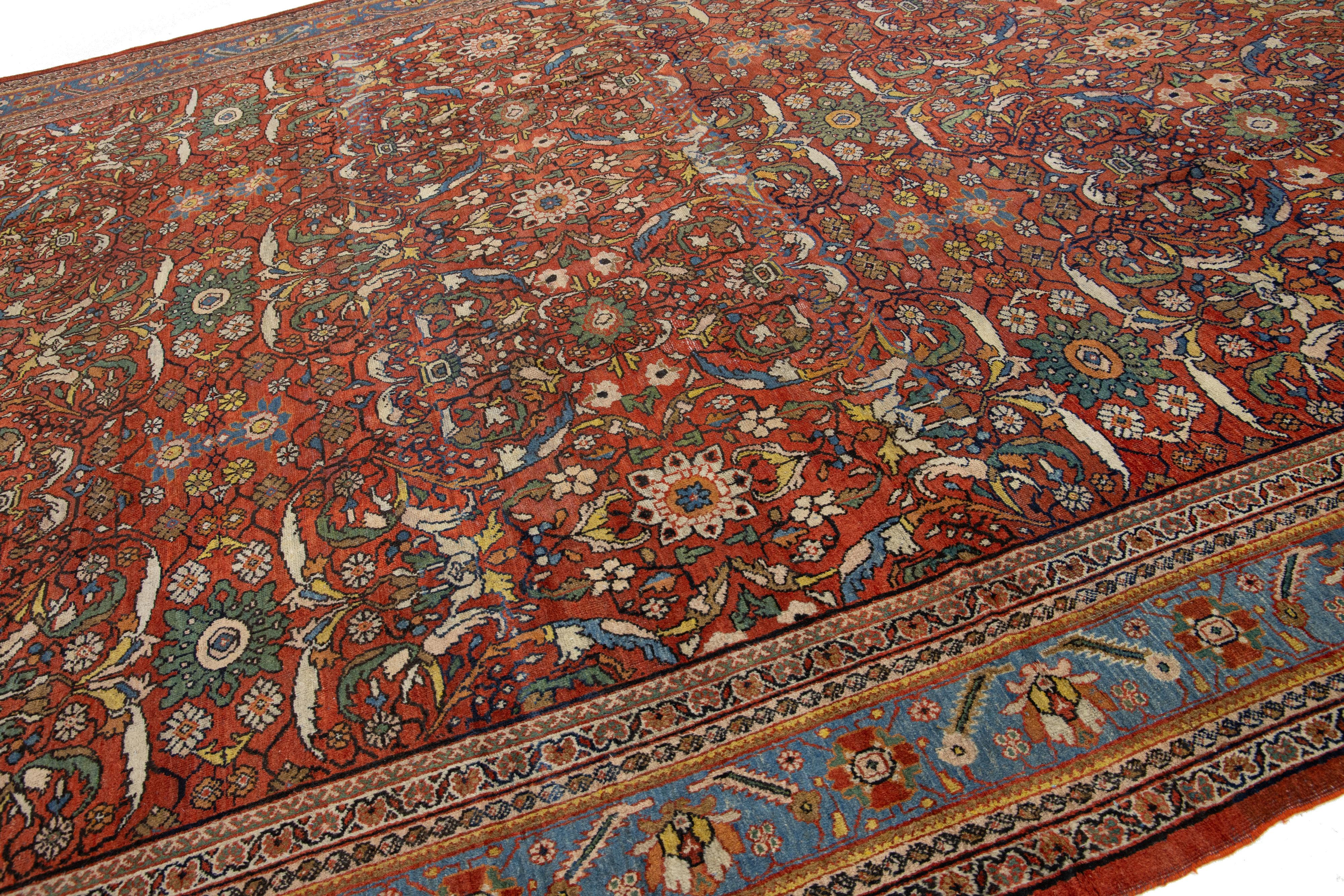 Tapis persan ancien Sultanabad en laine rouge fait à la main avec motif sur toute la surface Bon état - En vente à Norwalk, CT