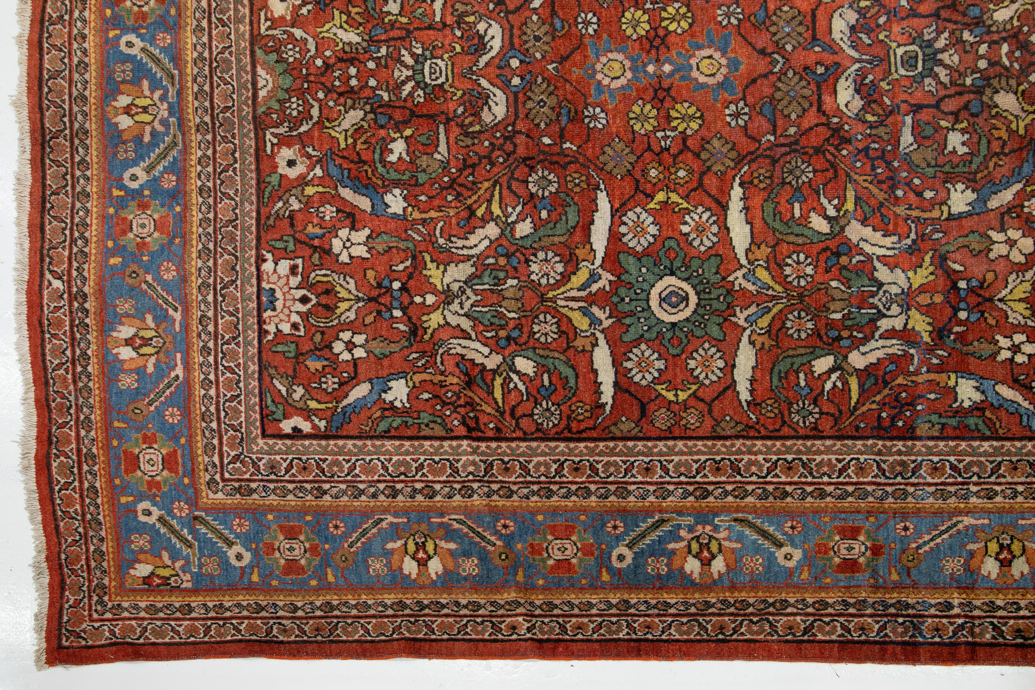 Laine Tapis persan ancien Sultanabad en laine rouge fait à la main avec motif sur toute la surface en vente