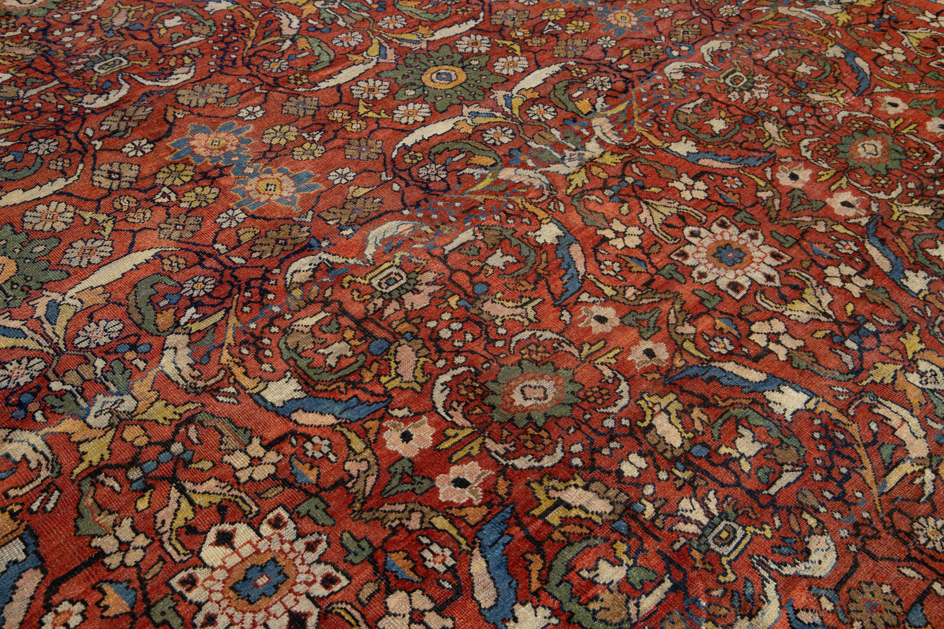 Tapis persan ancien Sultanabad en laine rouge fait à la main avec motif sur toute la surface en vente 2