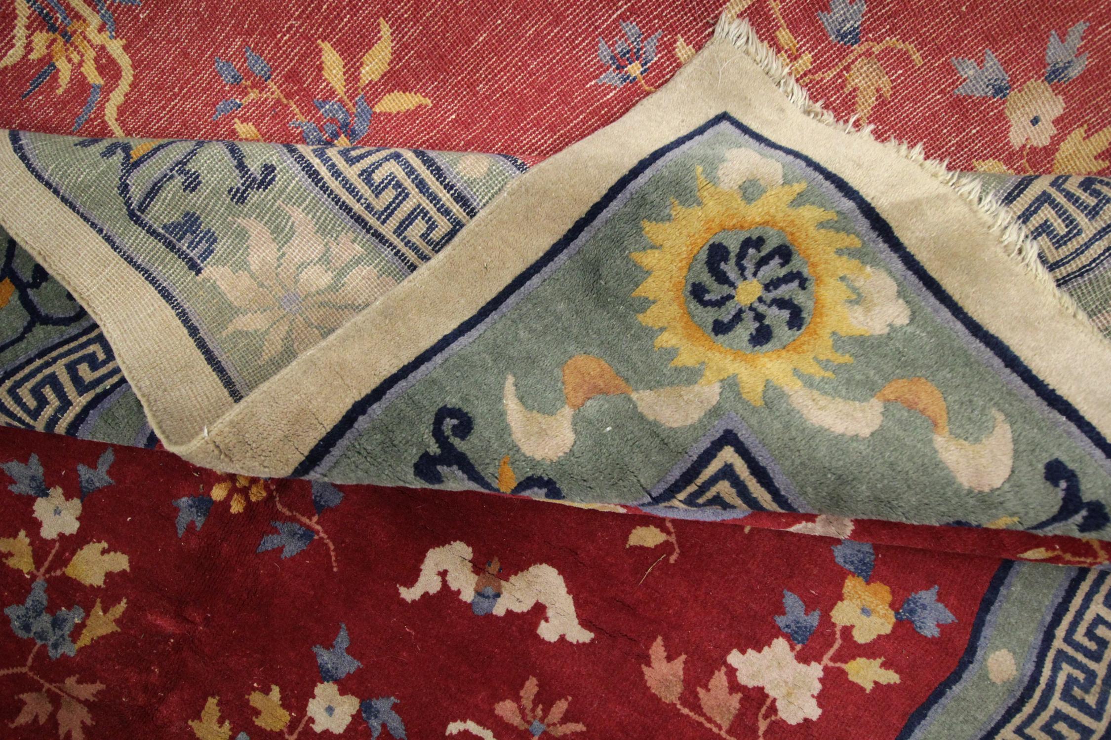 Roter antiker Art Deco Vintage Teppich Orientalischer handgefertigter Teppich Chinesischer Teppich CHR6  im Angebot 1
