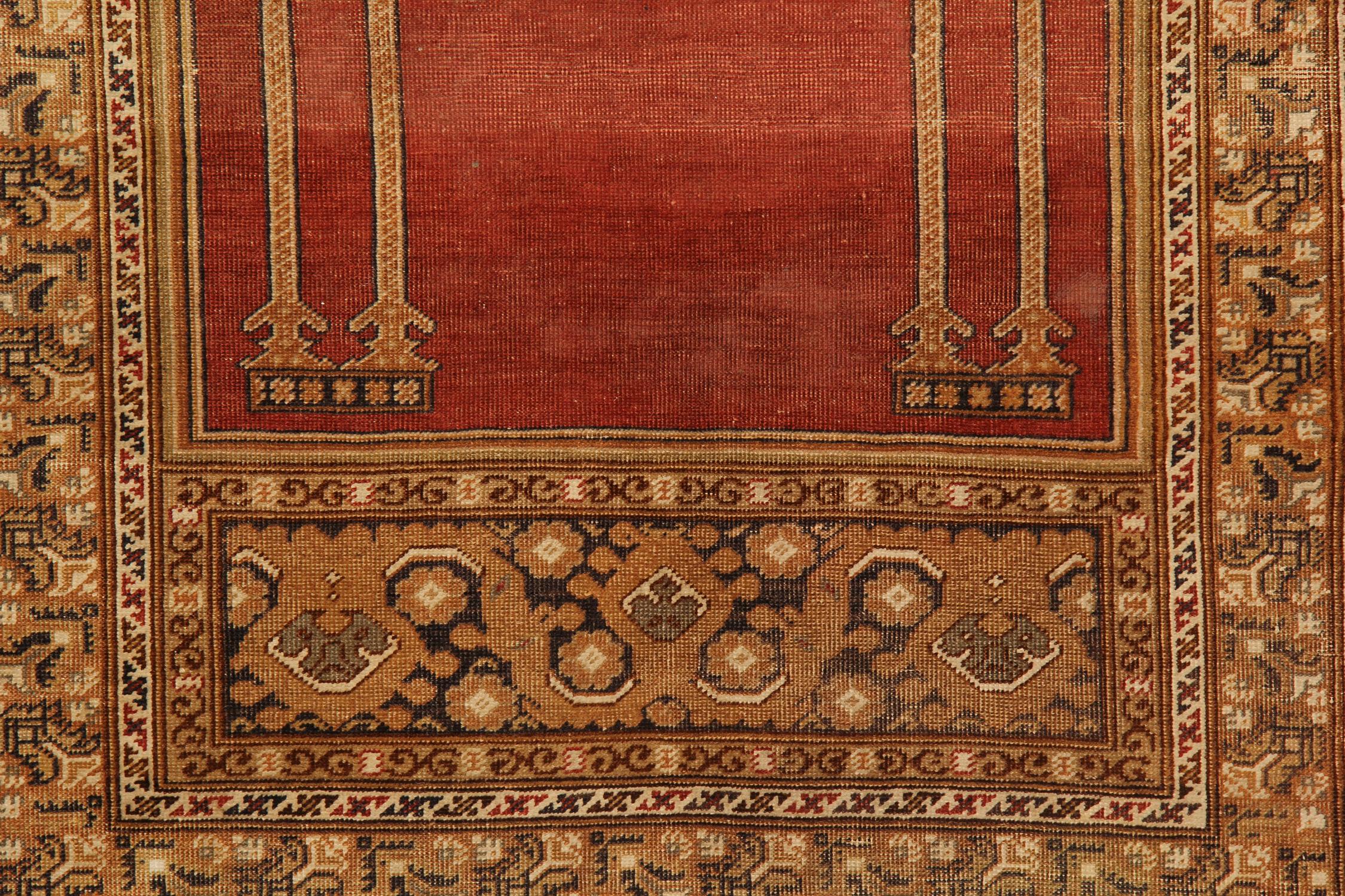 Oushak Tapis anciens rouges, tapis traditionnel turc, tapis de salon Mihrabi en vente