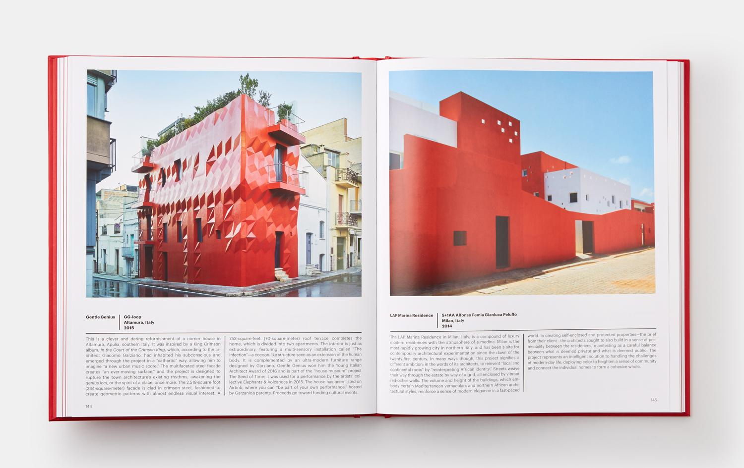 XXIe siècle et contemporain Livre « Red Architecture in Monochrome » (Architecture rouge) en vente