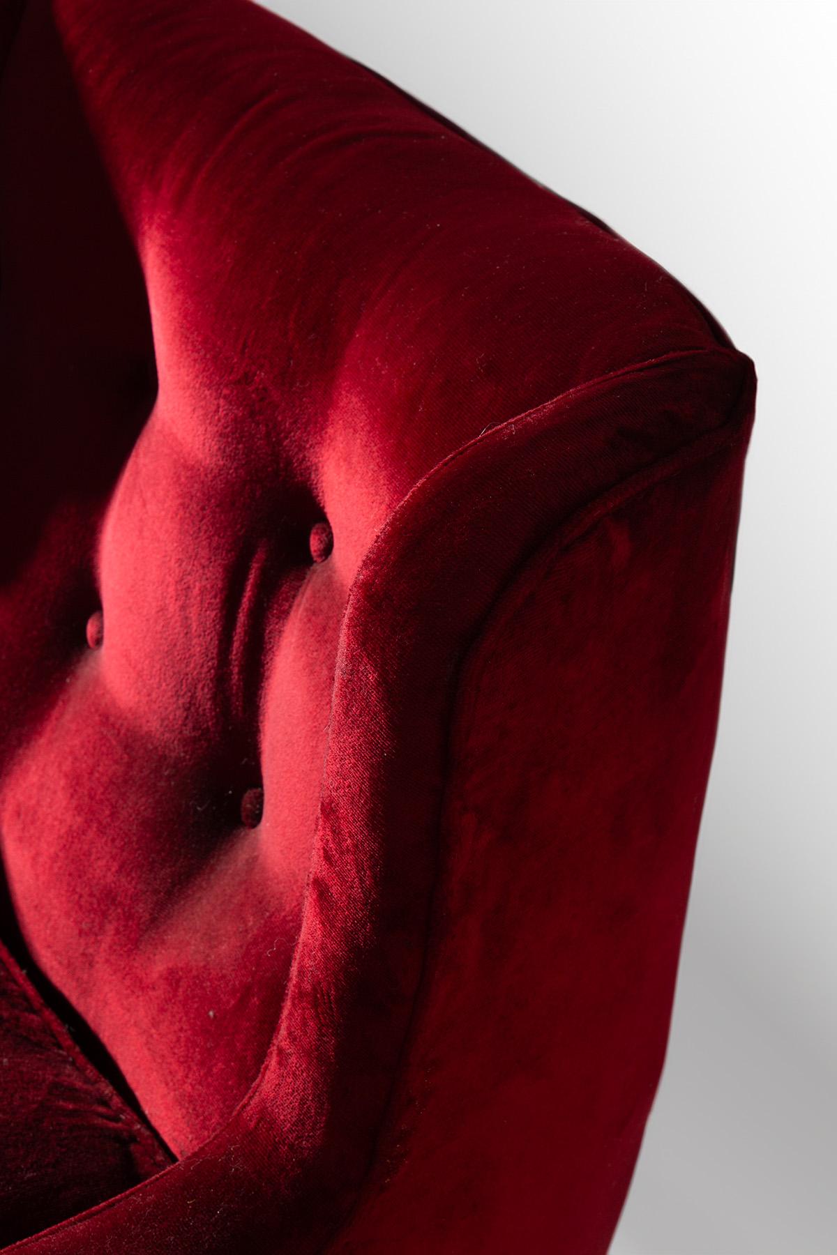 Samtroter Sessel von Gio Ponti, mit Zertifikat (Mid-20th Century) im Angebot