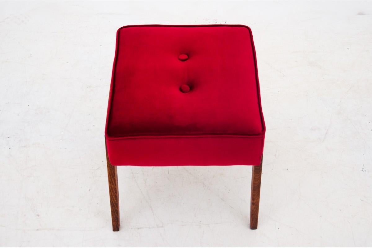 Red Armchair with Footrest, Poland, 1960s In Good Condition In Chorzów, PL