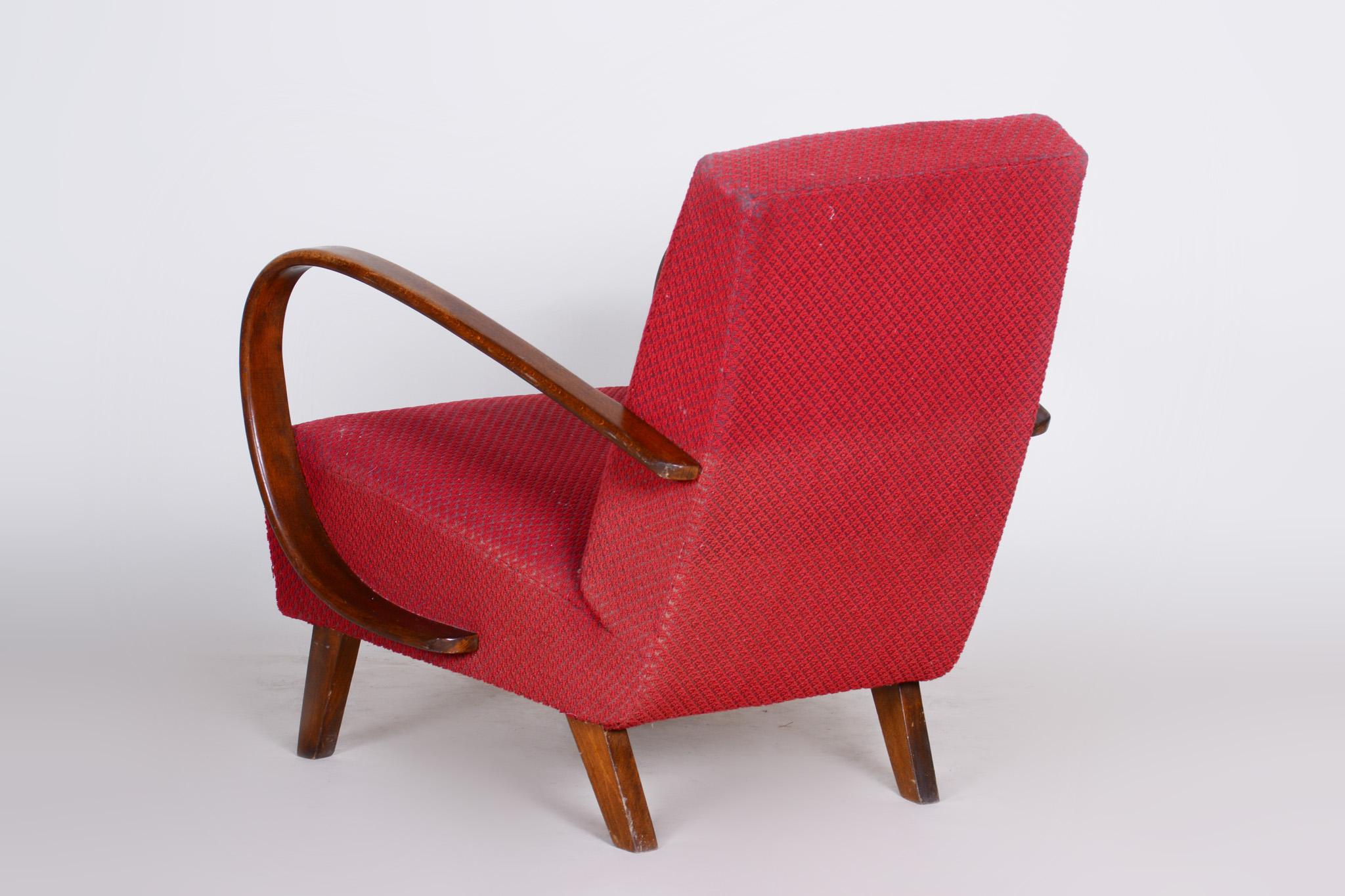 Red Armchair, Made in Czechia, 1930s, Original Condition, Art Deco Style For Sale 1