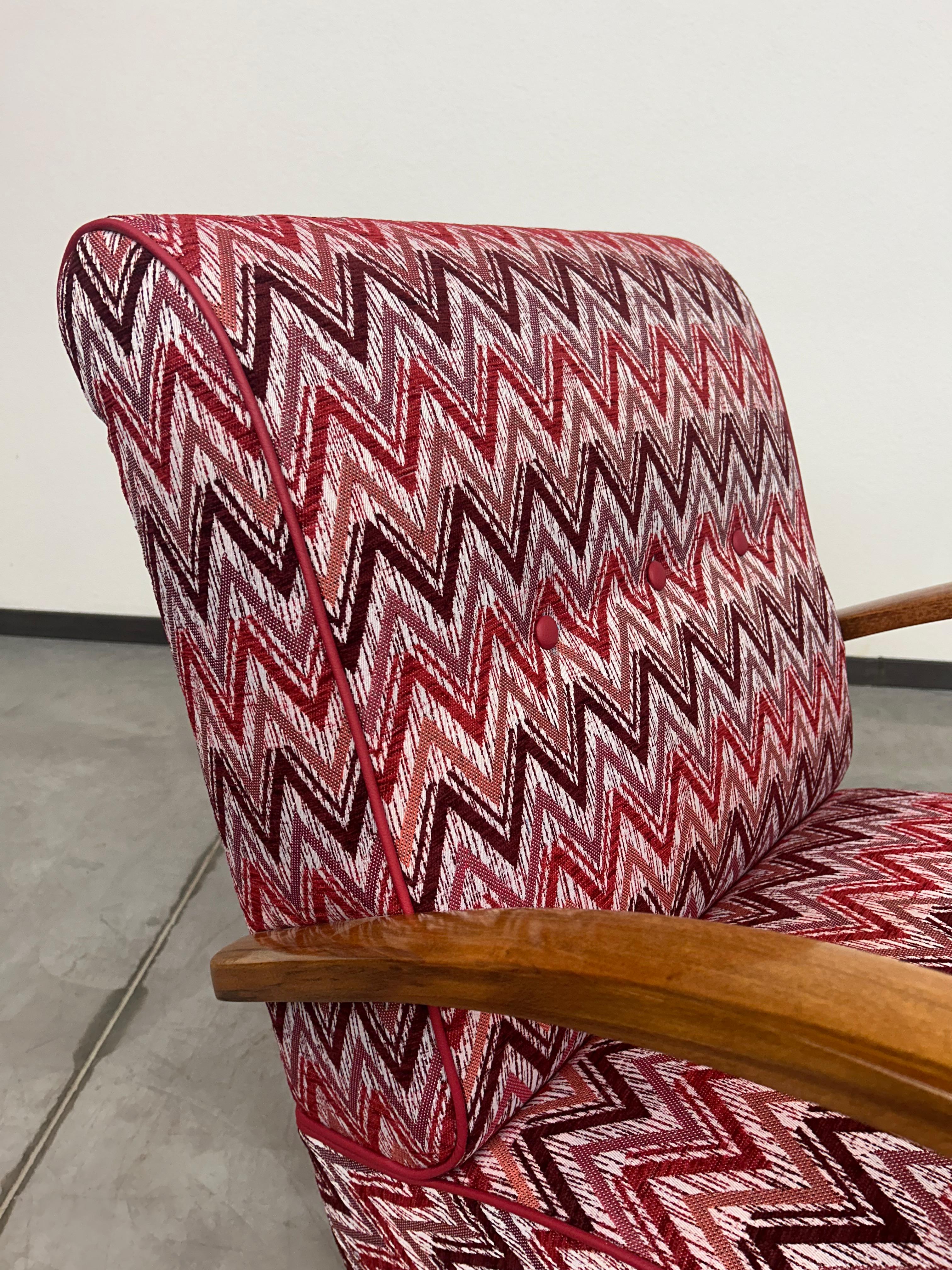 Slovacco Poltrone art déco rosse di Jindřich Halabala