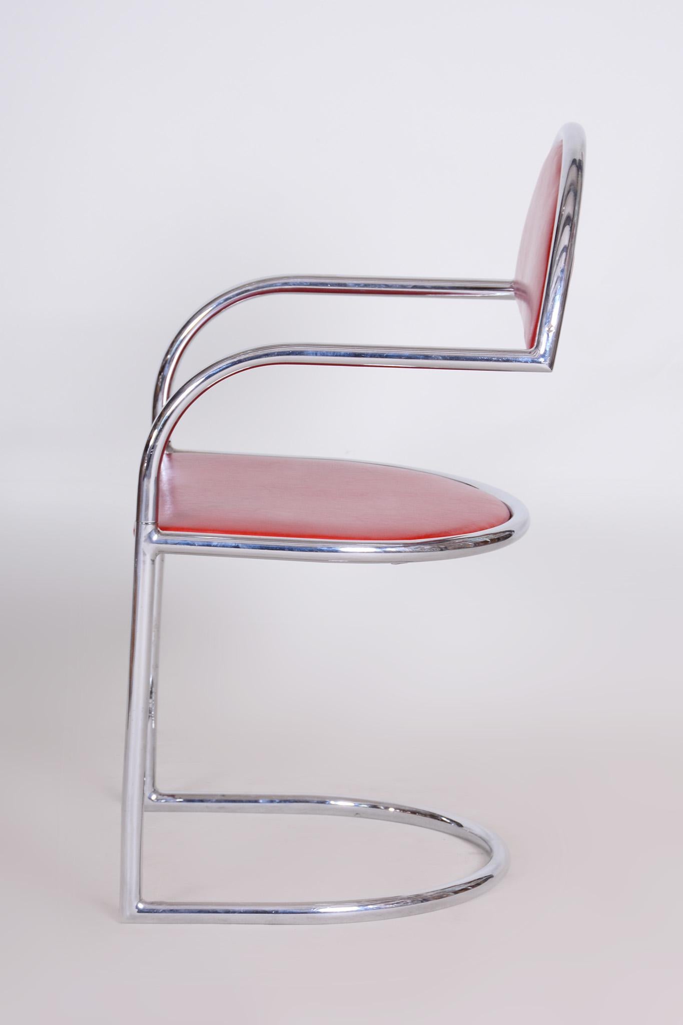 Silla Art Decó/Bauhaus roja fabricada en Chequia en los años 40, cuero y acero restaurados Acero en venta