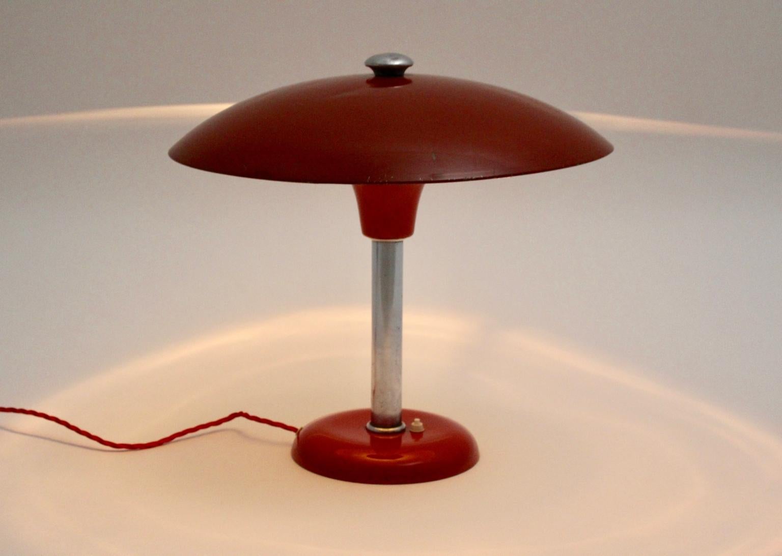 Alte Metallschirmlampe-Glaskolbenlampe-Industrielampe-Art Deco Bauhaus XXL 