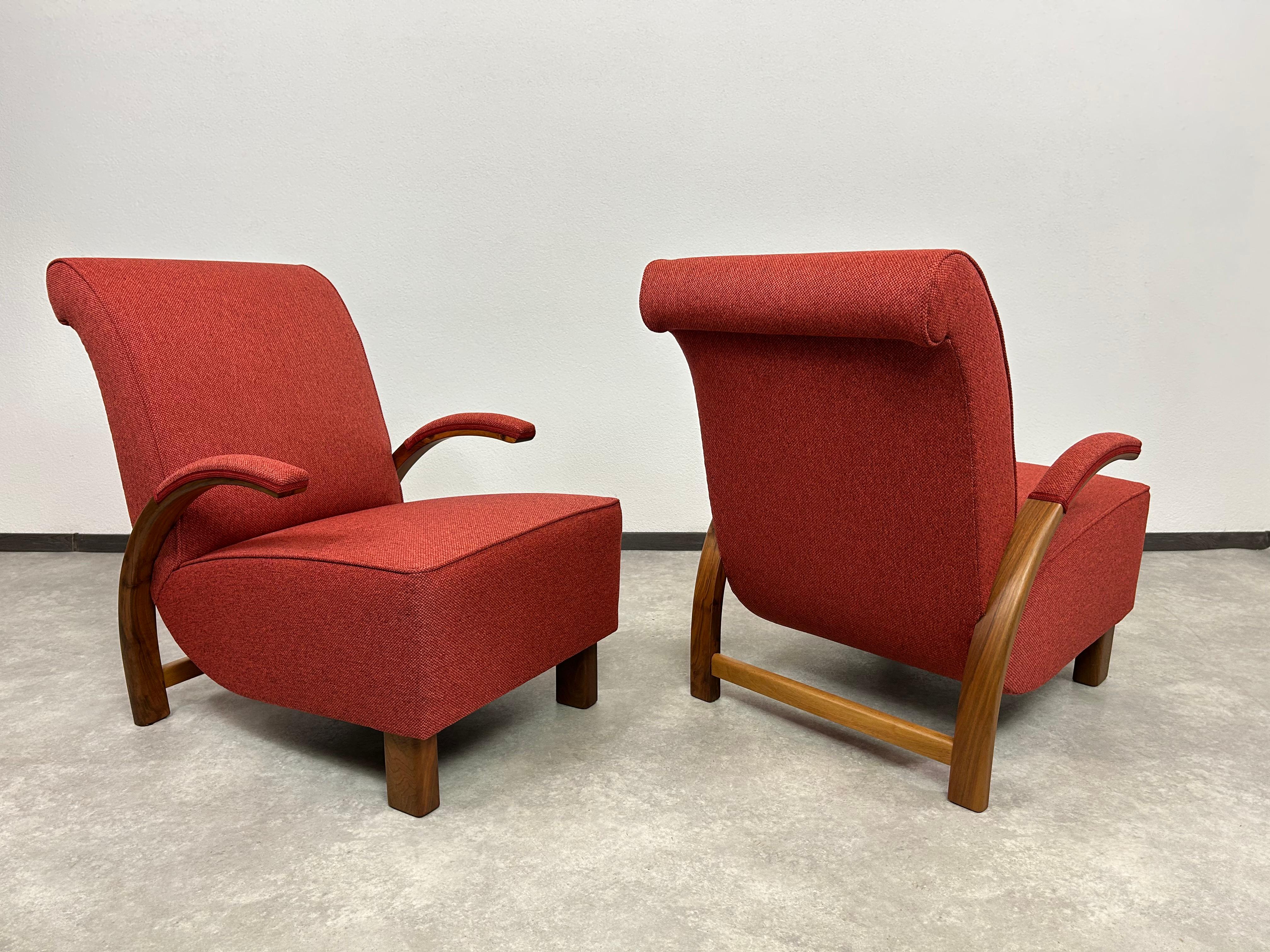 Rote Art-déco-Sessel (Slowakisch) im Angebot