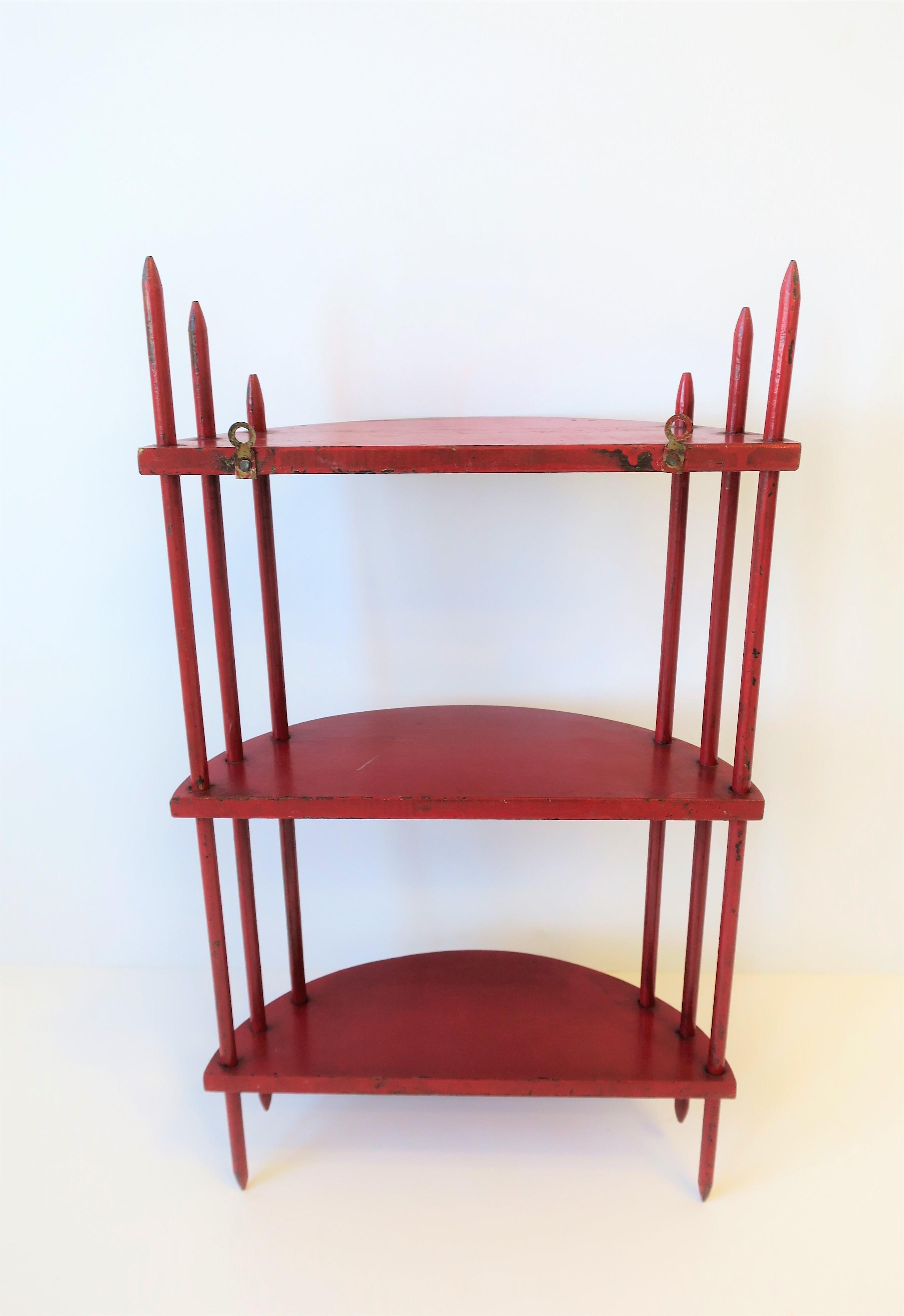 Art Deco Period Wood Wall Shelf in Red (Holz)