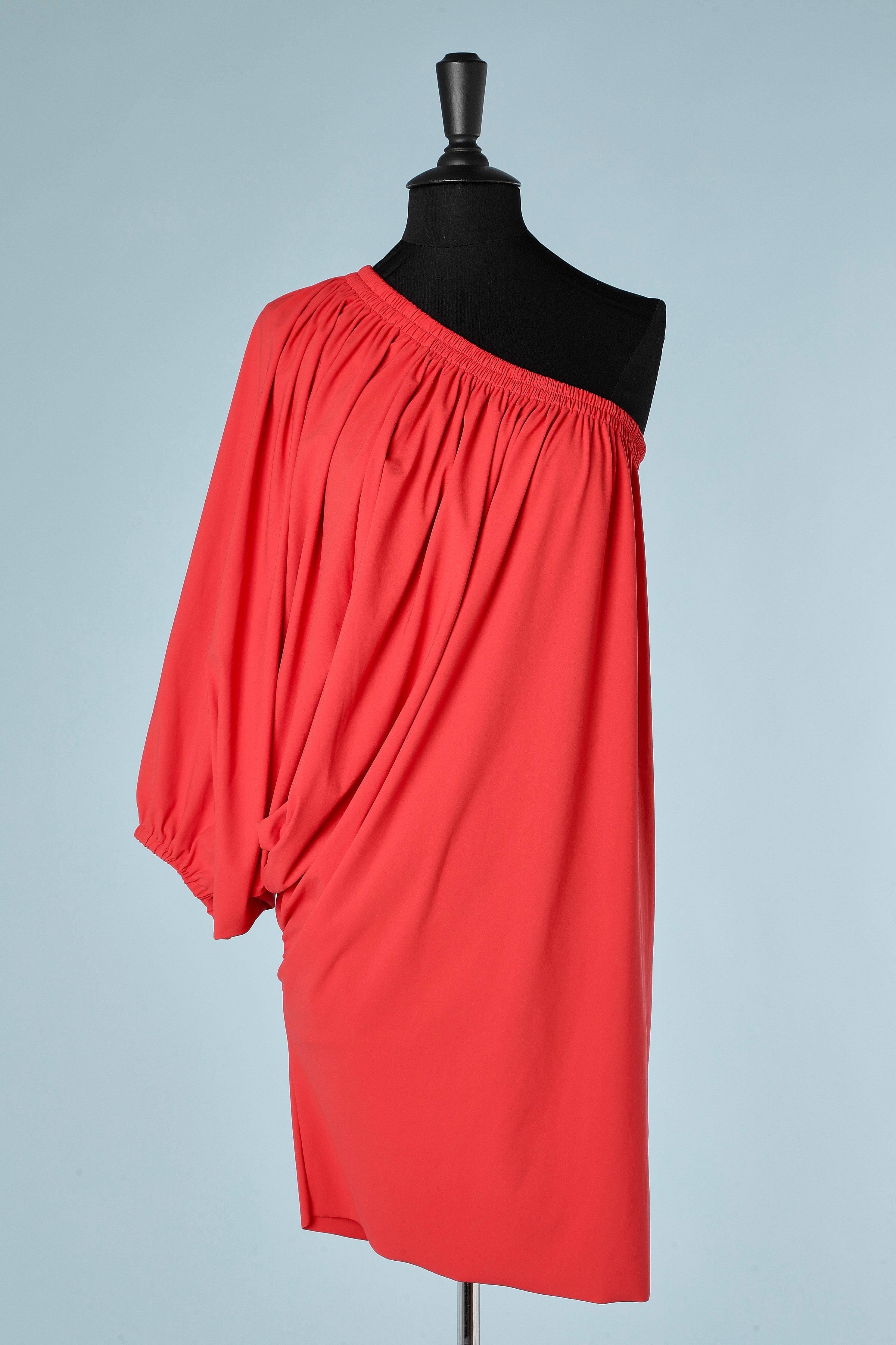 Red  asymmetrical stretch jersey top with gather on the neckline.
SIZE 40