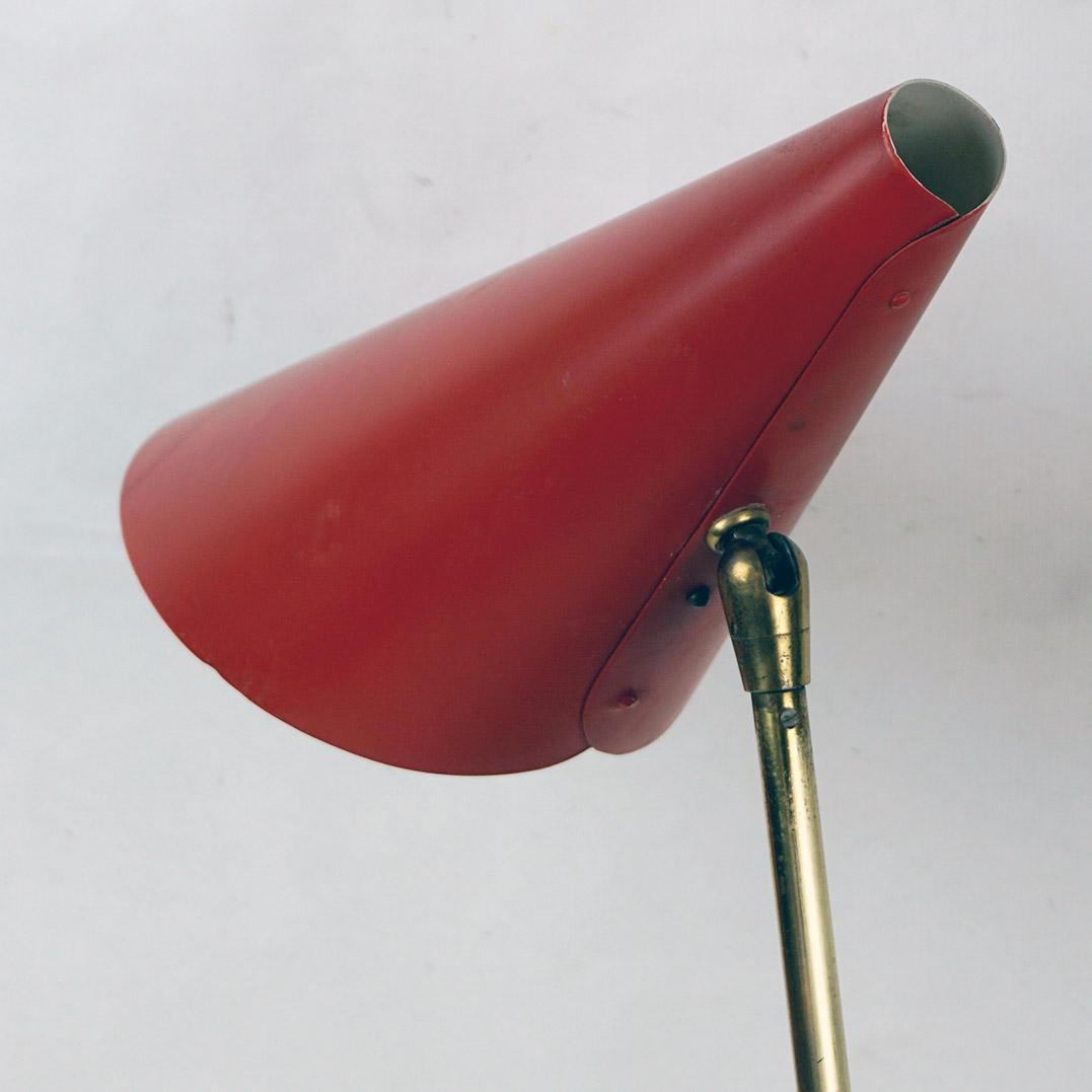 Red Austrian Midcentury Brass and Iron Table Lamp by J. T. Kalmar In Good Condition For Sale In Vienna, AT