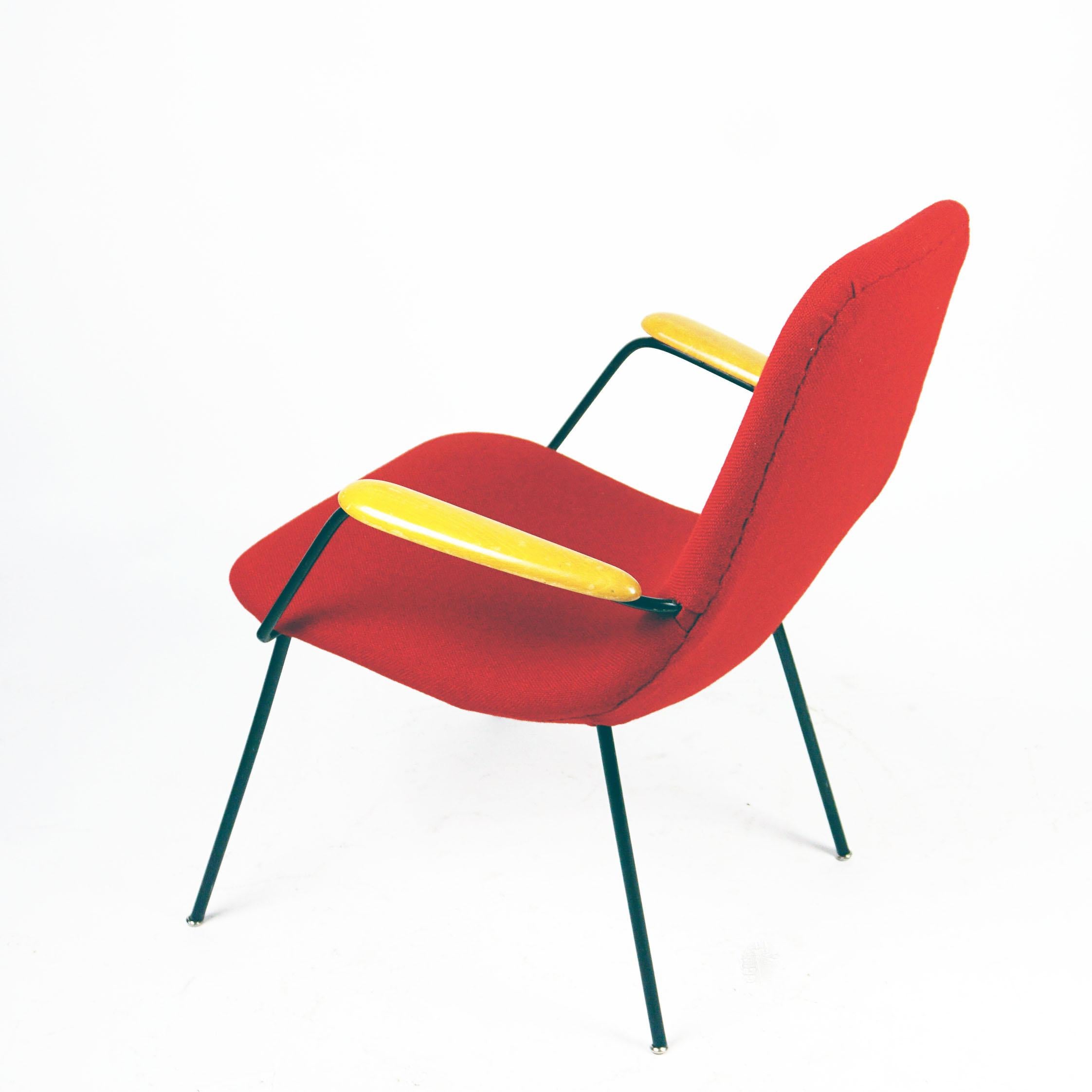 Red Austrian Midcentury Lounge or Cocktail Armchair In Good Condition For Sale In Vienna, AT