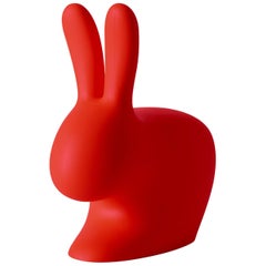 En stock à Los Angeles, chaise Baby Rabbit rouge de Stefano Giovannoni