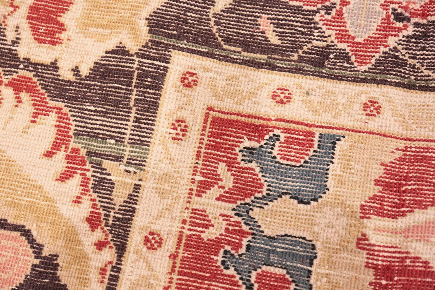 Alfombra India Vintage Agra de fondo rojo. Tamaño: 2,5 m x 2,5 m siglo XX en venta