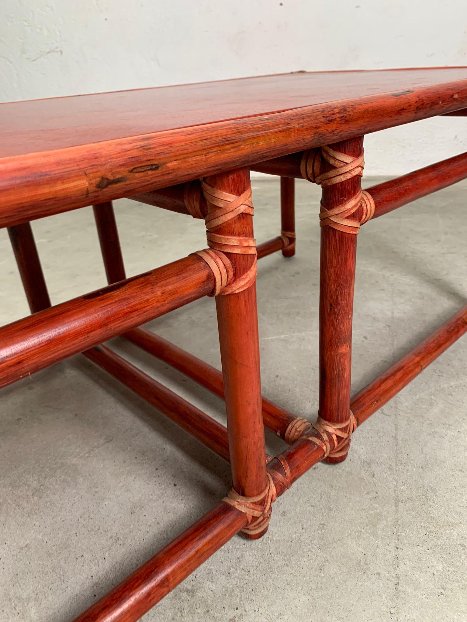 Red bamboo coffee table by Lyda Levi for McGuire production, 1970s, USA en vente 2