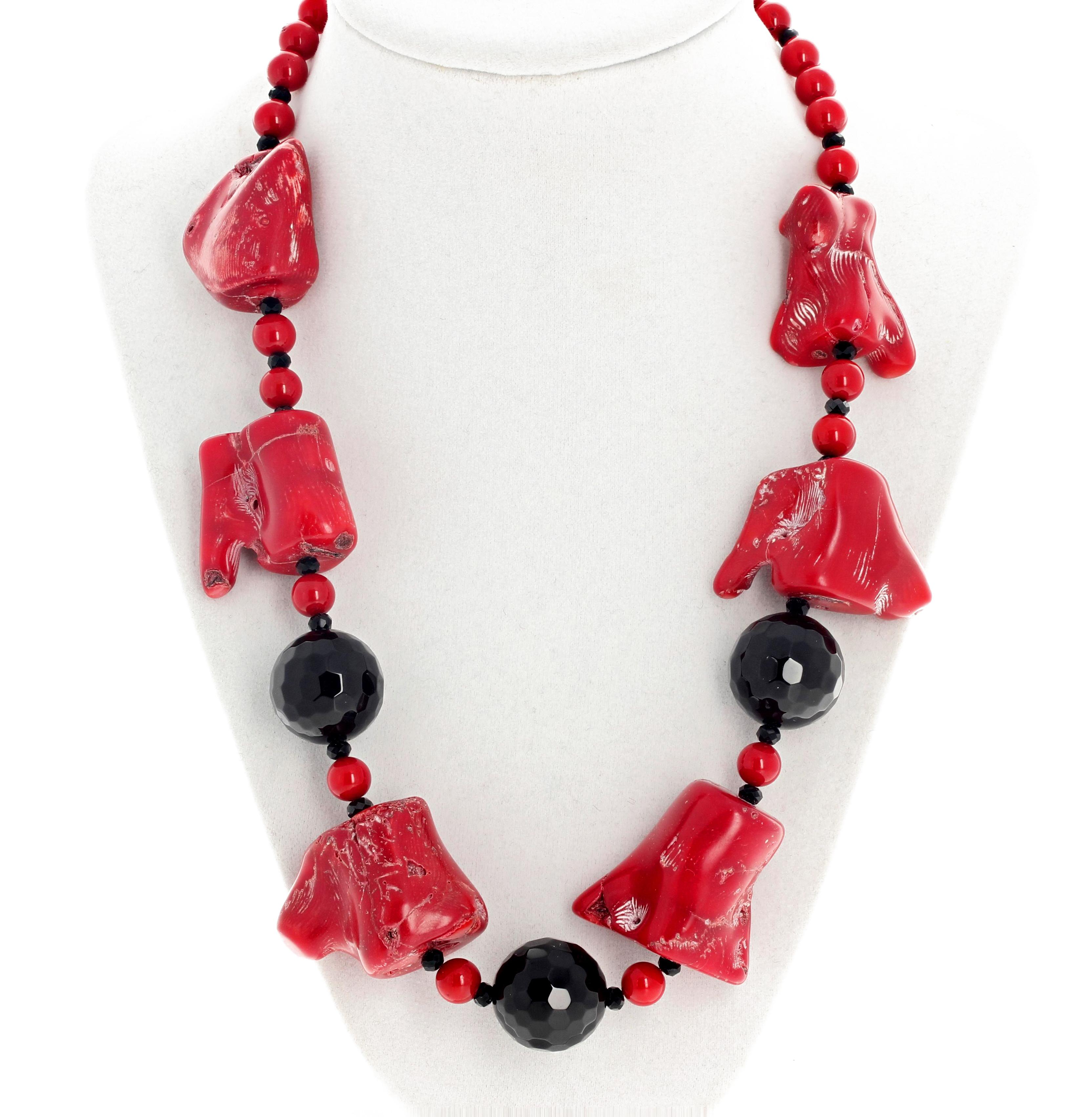 AJD Superbly Chic Large Red Bamboo Coral & Black Onyx Necklace In New Condition For Sale In Raleigh, NC