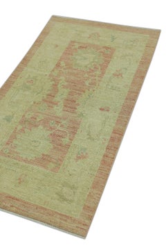 Tapis turc Oushak tissé à la main rouge et beige 2'11" x 5'1"