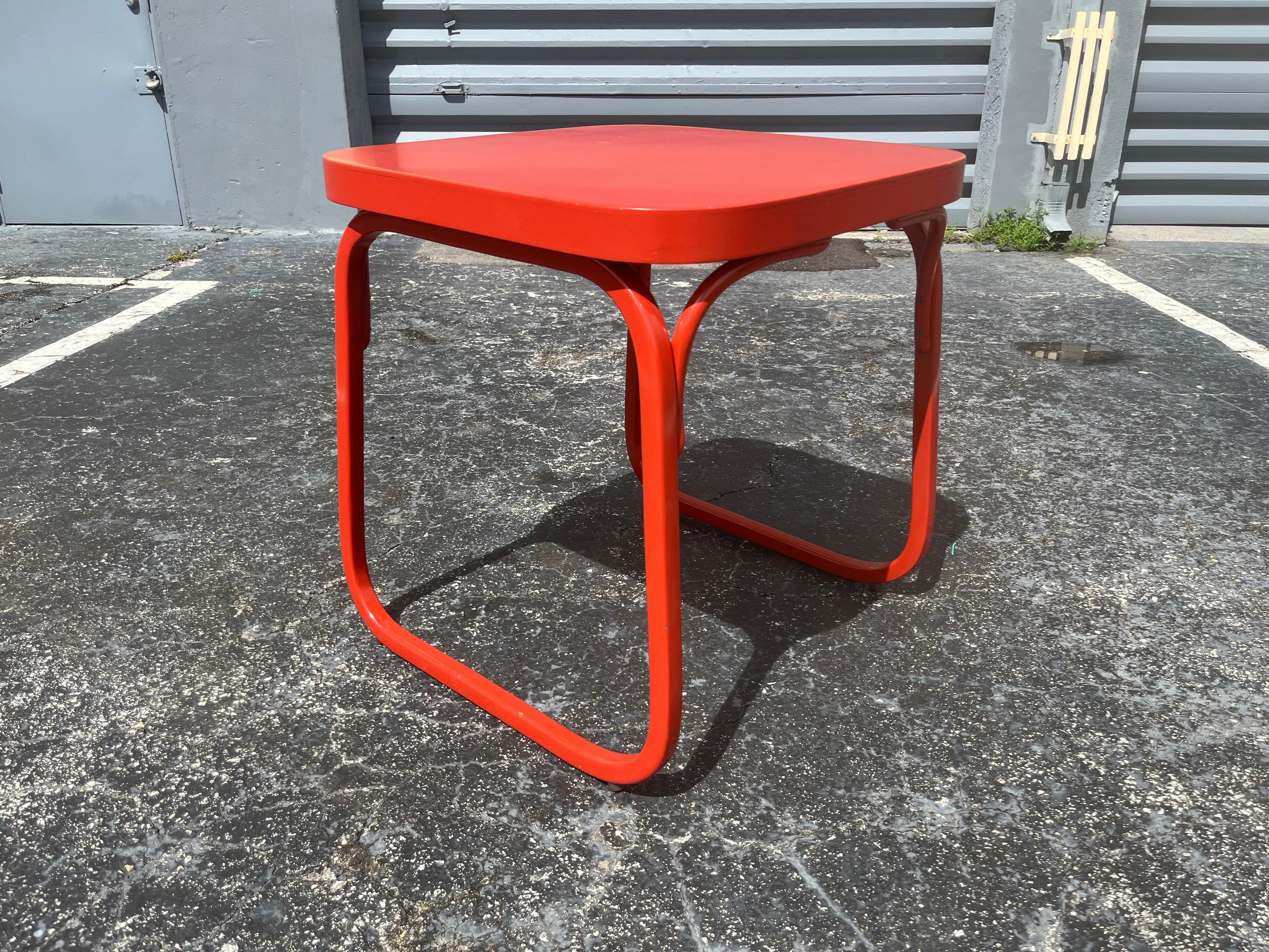 Tavolo Bauhaus in bengala rosso, Otto Wagner, Repubblica Ceca in vendita 3