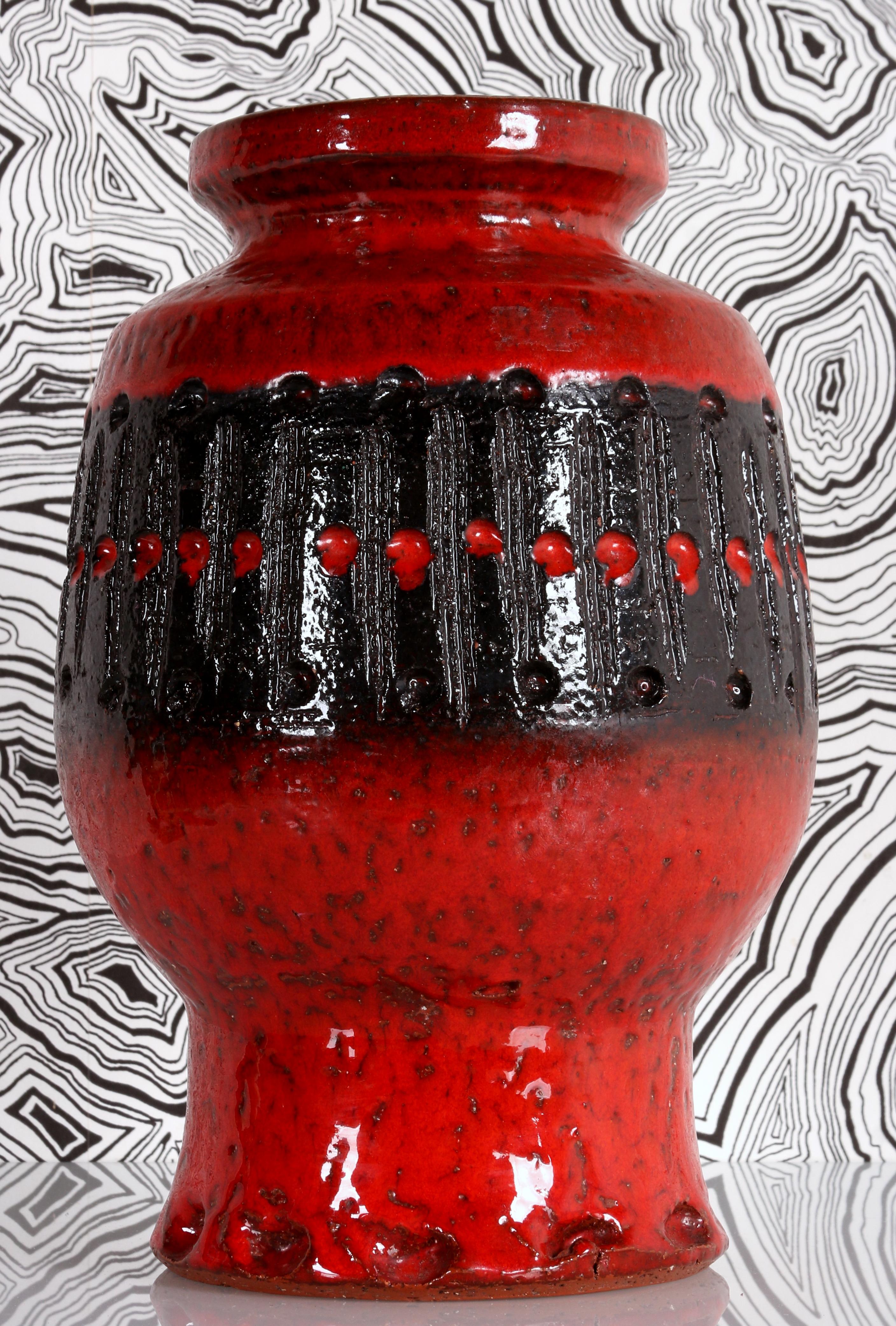 Fin du 20e siècle RED & BIG 1970 Danemark vase en lave émaillée, brutaliste et flashy, jeté à la main Danemark 70s en vente