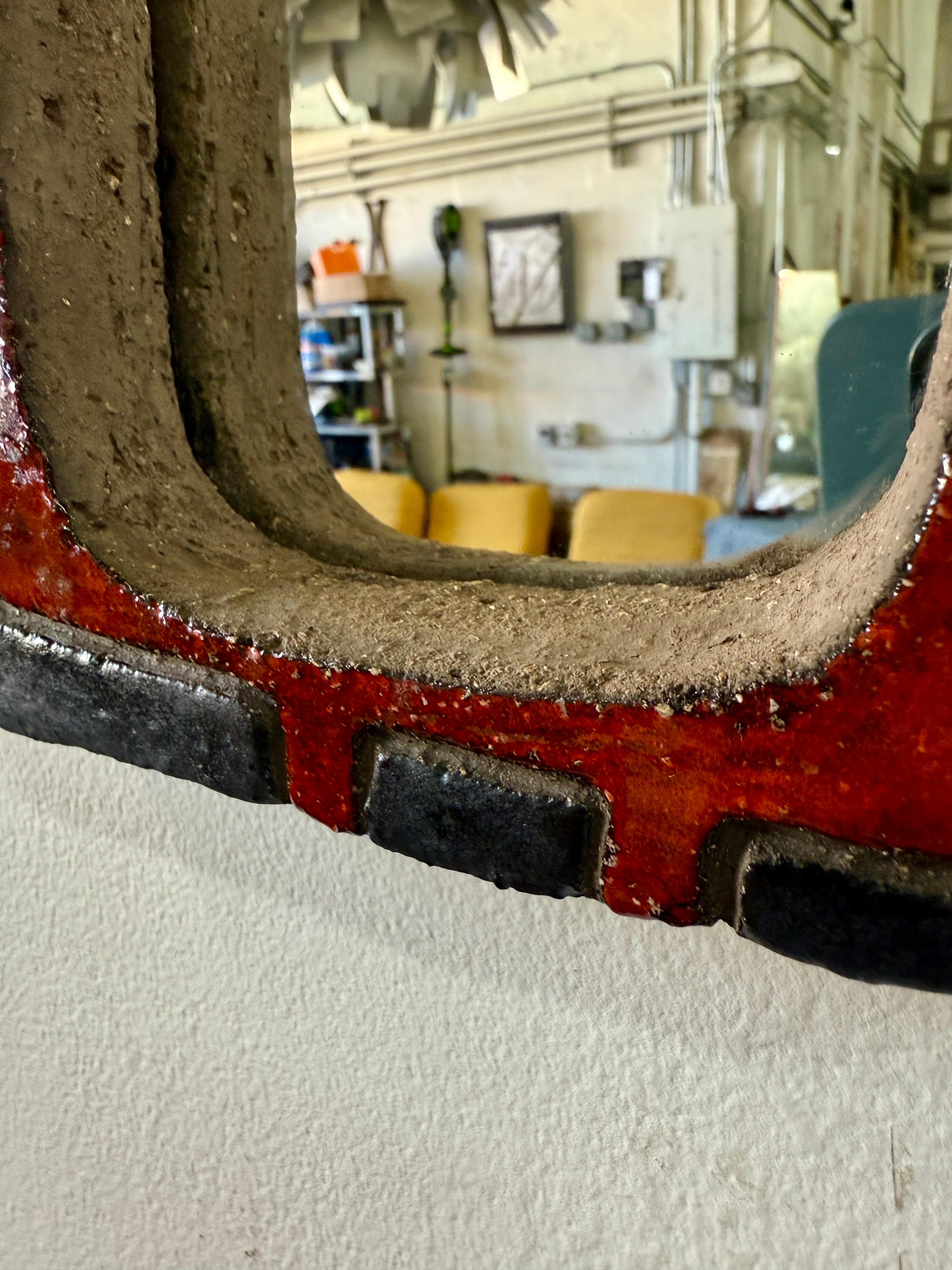 Miroir en céramique rouge et noire de Nathalie Soufflet, série «uriosa », France 21e siècle en vente 3