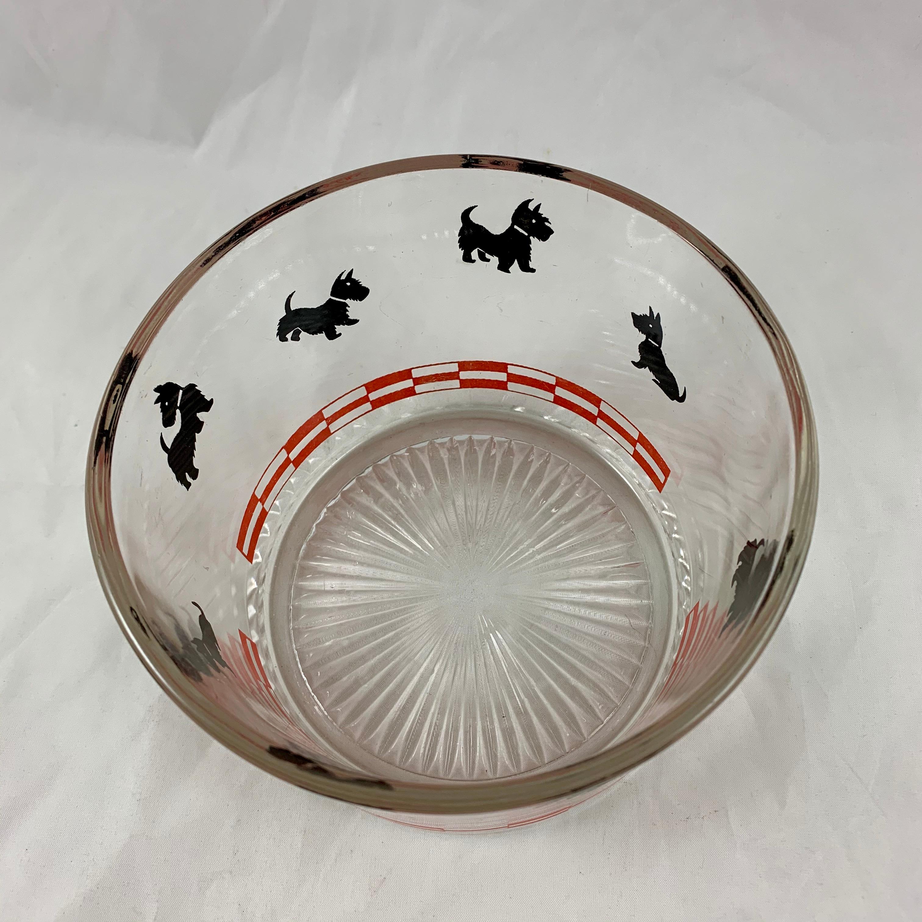 American Classical Red & Black FDR's Fala Scotty Dog American Glass Ice Bowl, circa 1930-1940 For Sale