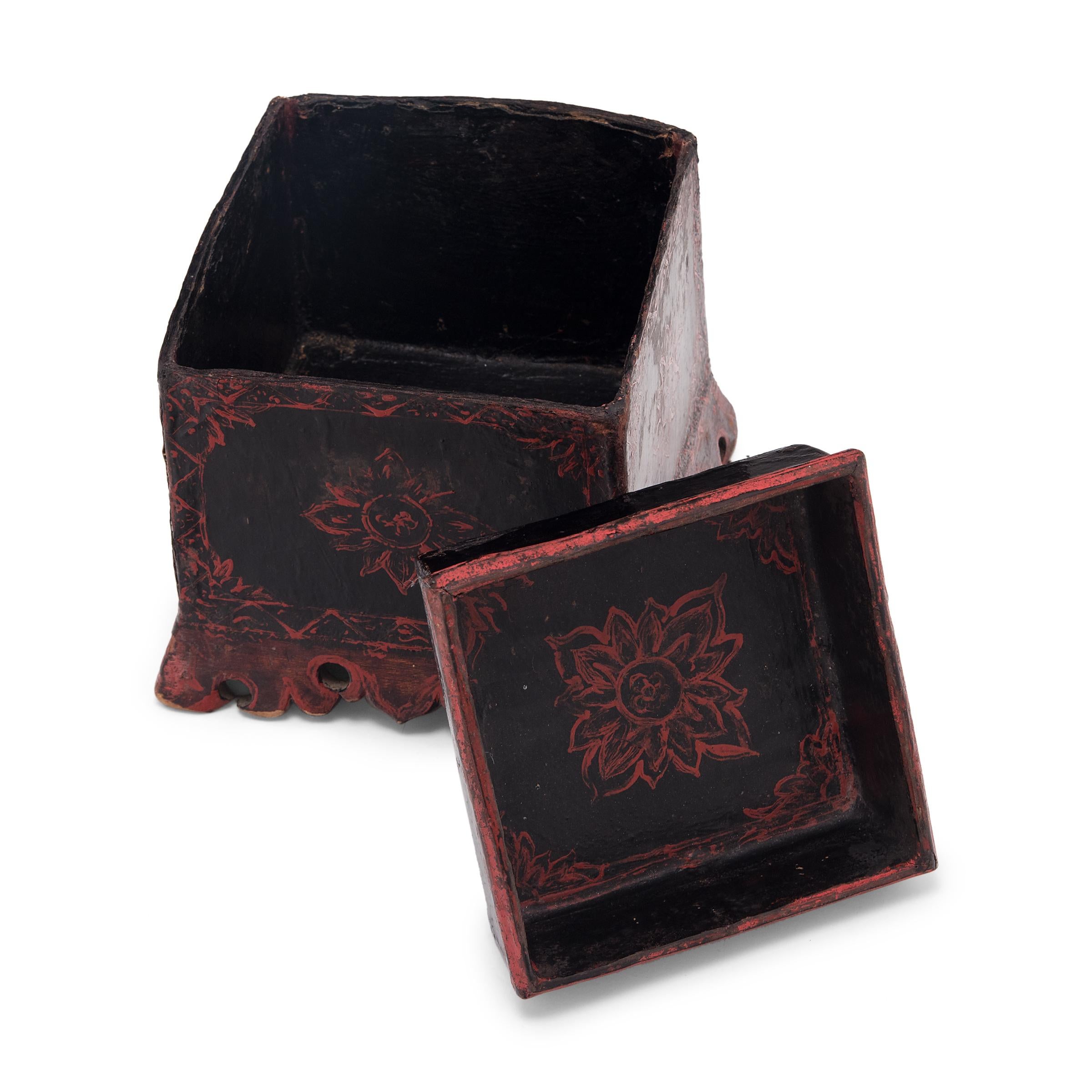 20th Century Red & Black Lacquer Intha Betel Box