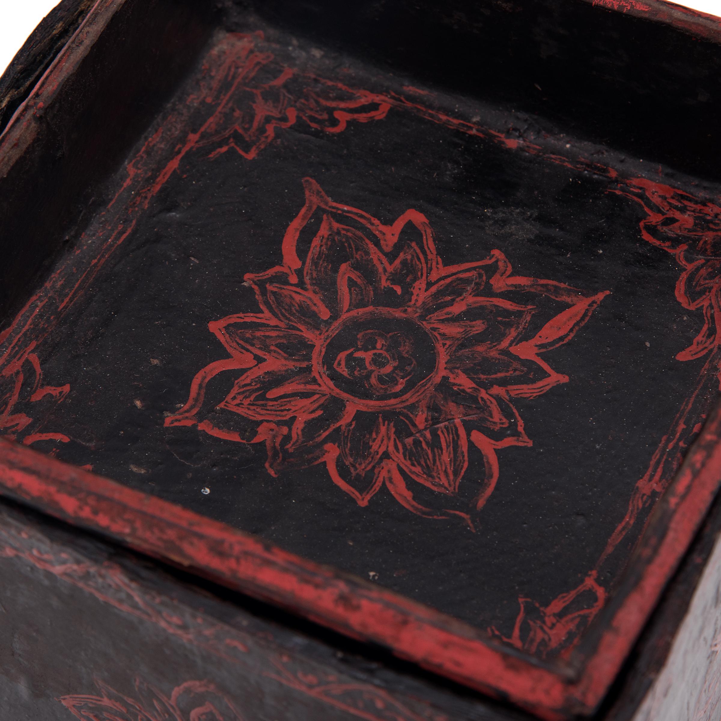 Red & Black Lacquer Intha Betel Box 1