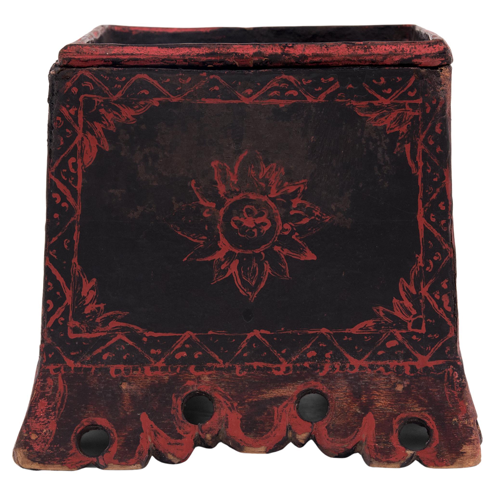 Red & Black Lacquer Intha Betel Box