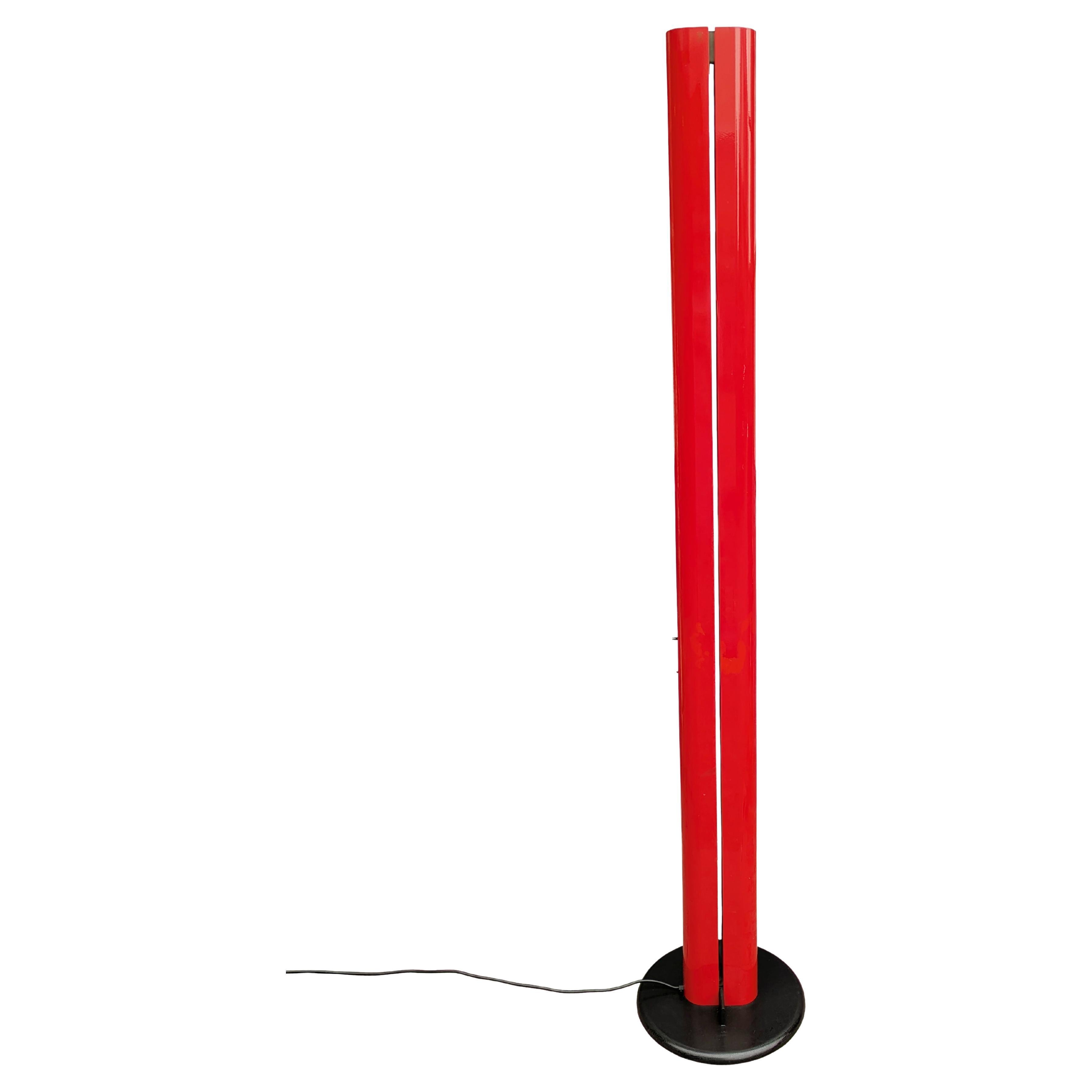 Megaron Stehleuchte aus rotem und schwarzem Metall, 1980er Jahre, von G. Frattini für Artemide