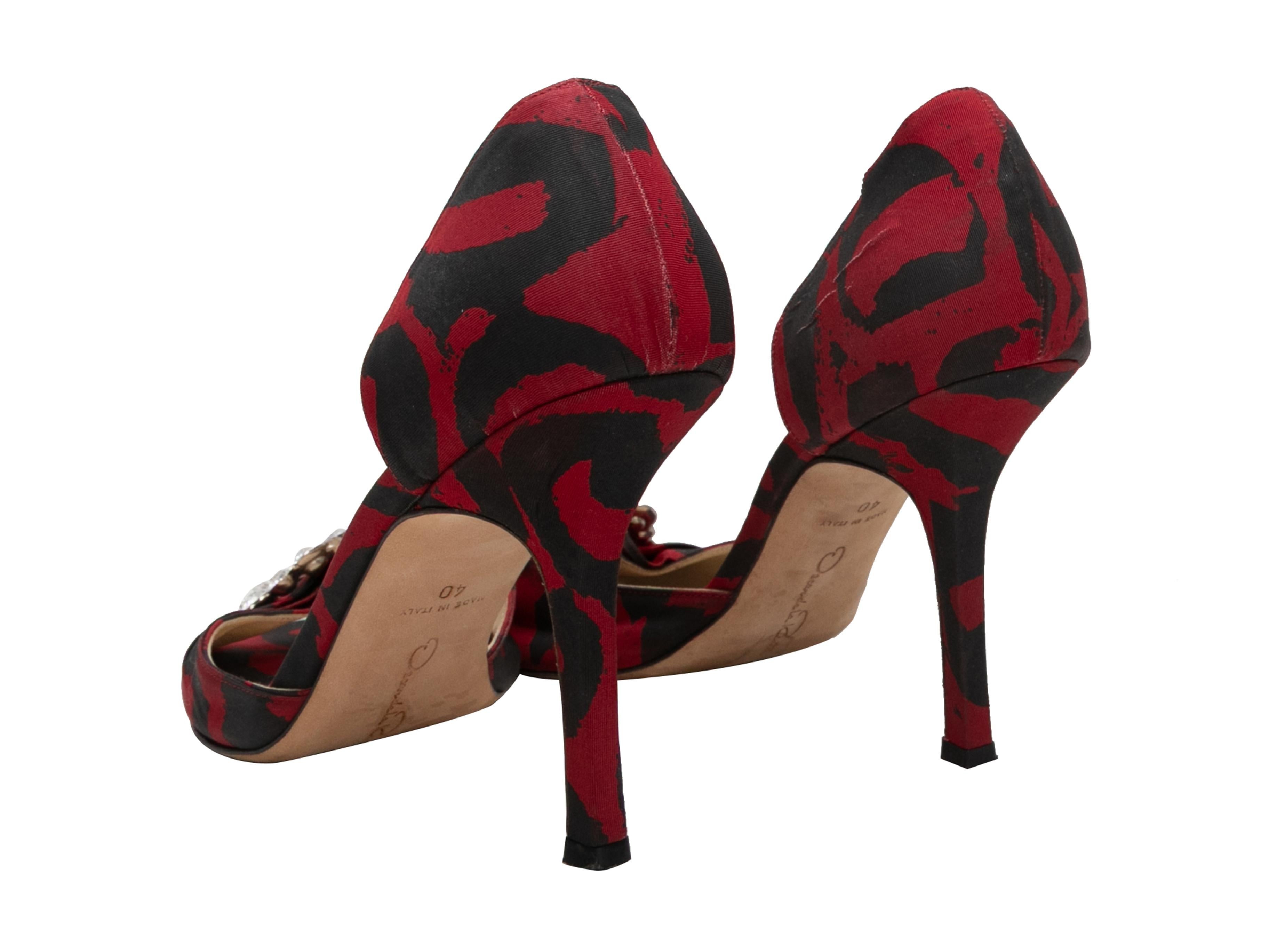Oscar De La Renta Crystal Buckle d'Orsay Sandalen in Rot und Schwarz Größe 40 im Zustand „Gut“ im Angebot in New York, NY