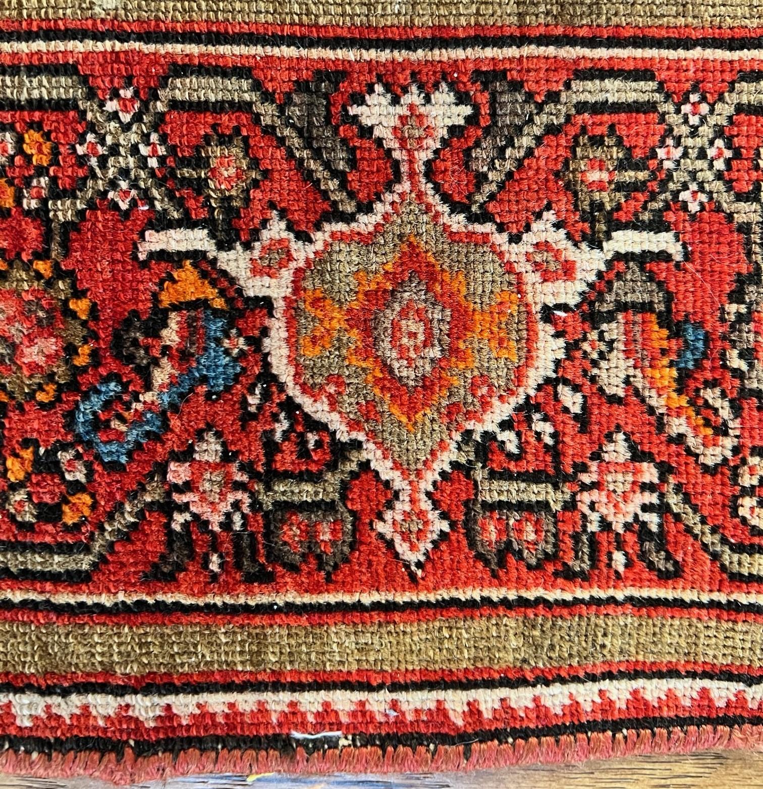 Red, Blue and Cream Vintage Persian Sarouk Wool and Silk Rug For Sale 5