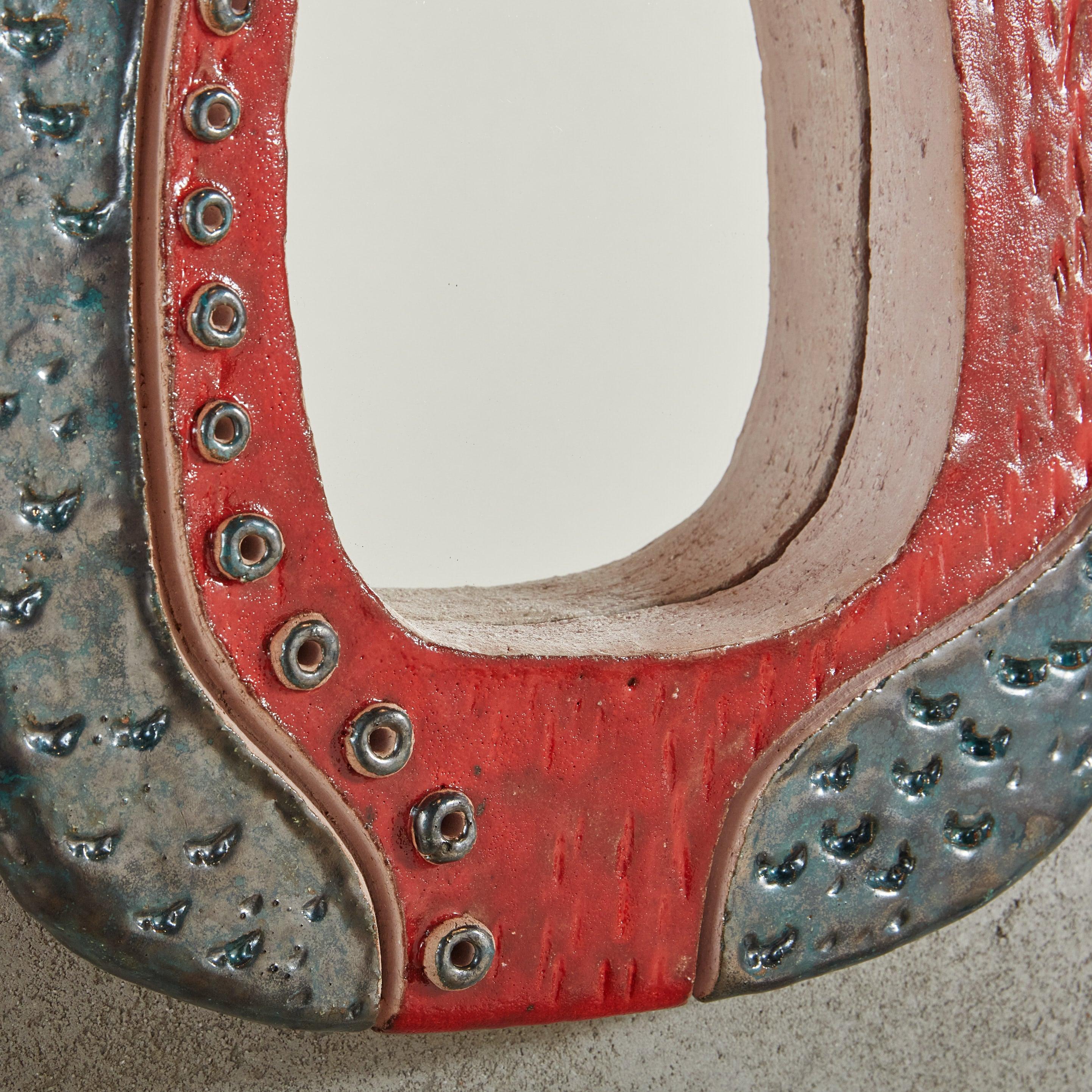 Français Miroir en céramique rouge et bleue de Nathalie Soufflet, France 21e siècle en vente