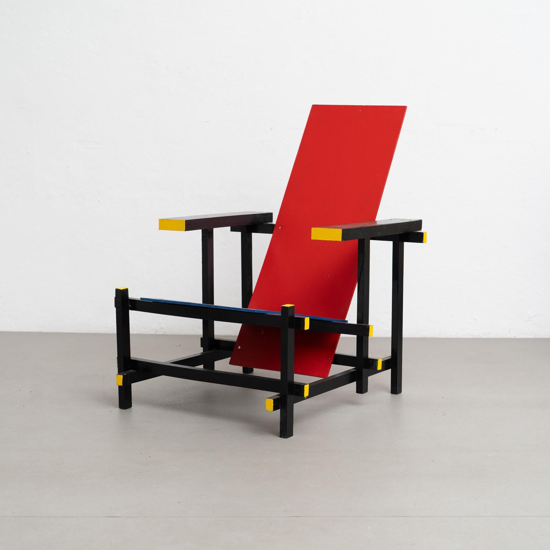 Mid-Century Modern Chaise rouge et bleue - D'après le Design de Gerrit Rietveld, circa 1970 en vente