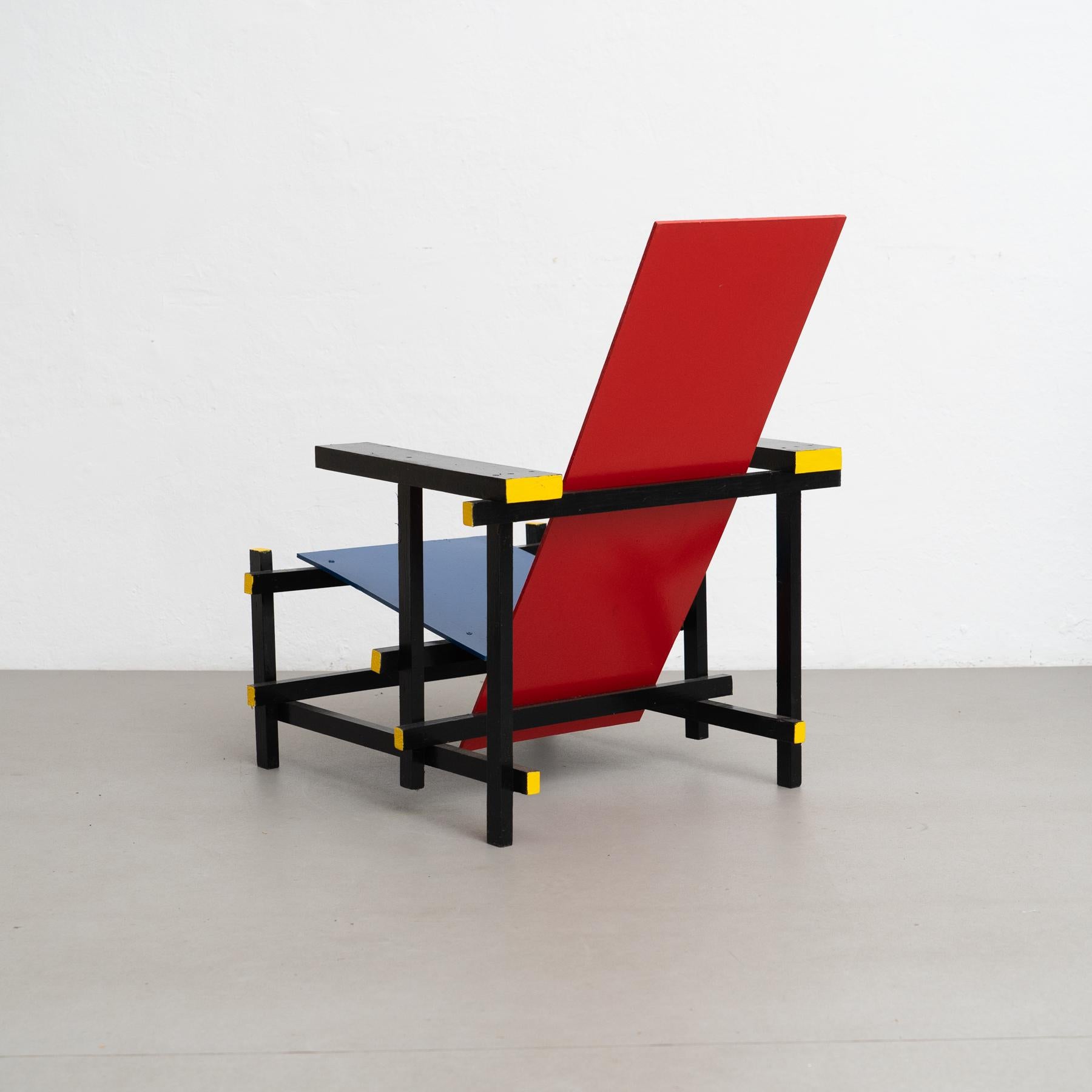 Chaise rouge et bleue - D'après le Design de Gerrit Rietveld, circa 1970 en vente 2