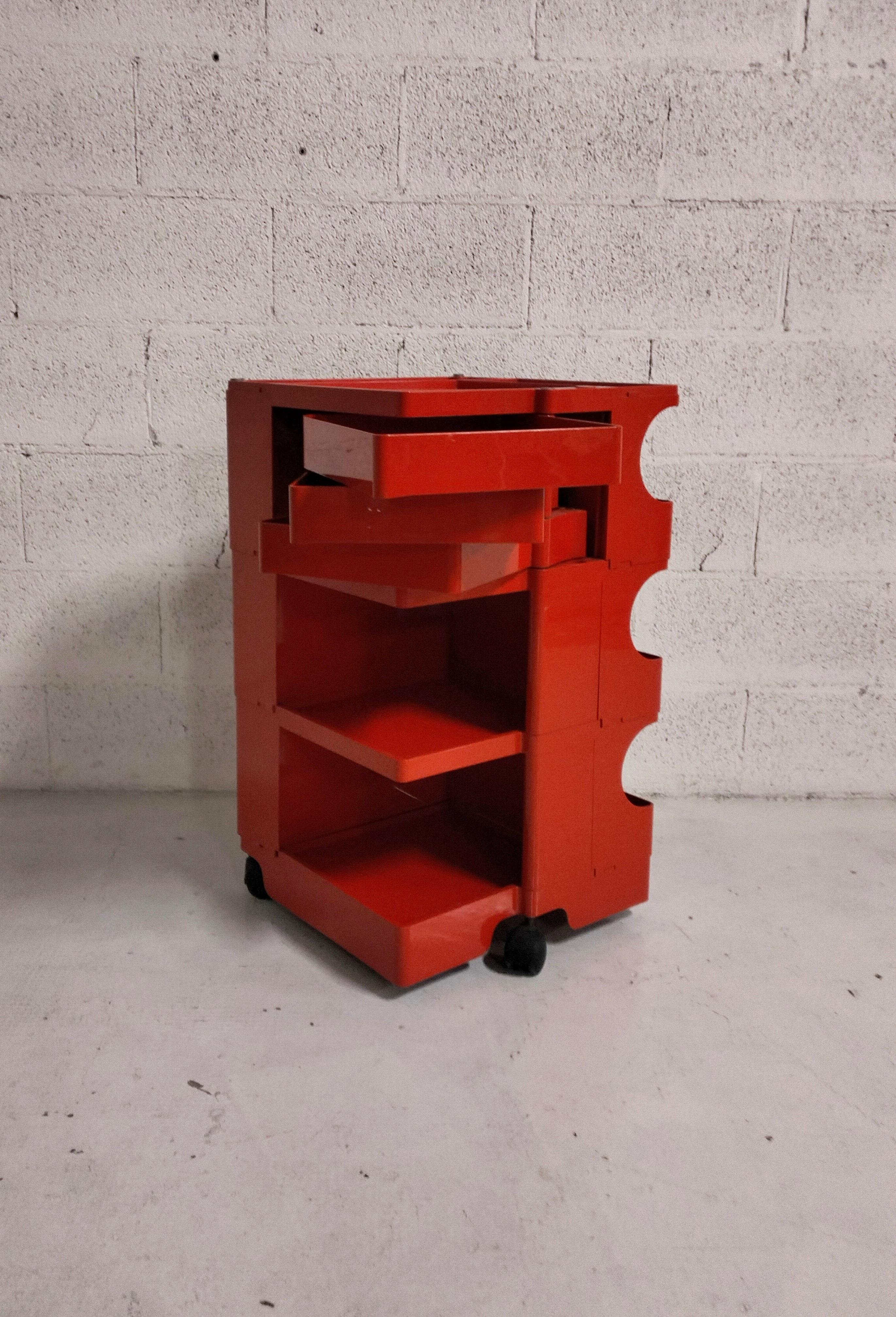 Mid-20th Century Red Boby cart by Joe Colombo for Bieffeplast 60s, 70s  For Sale
