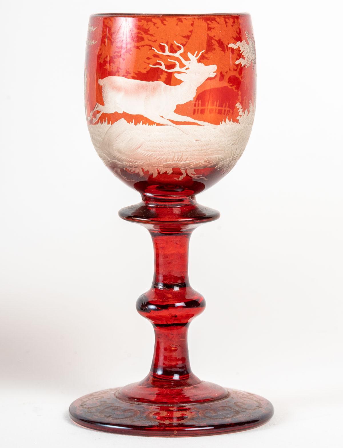Cristal Service en cristal de Bohème rouge, 19e siècle en vente